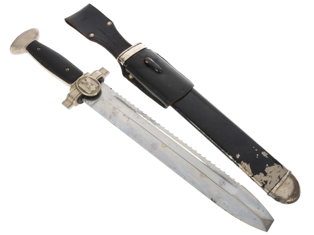 Red Cross Enlisted Hewer: Red Cross Enlisted Hewer 25.5cm sawtooth bladed has sawtooth spine, squared tip, and ricasso marked "GES. GESCHUTZ"; no maker marking. Blade nice overall with a few minor age spots. Retains original