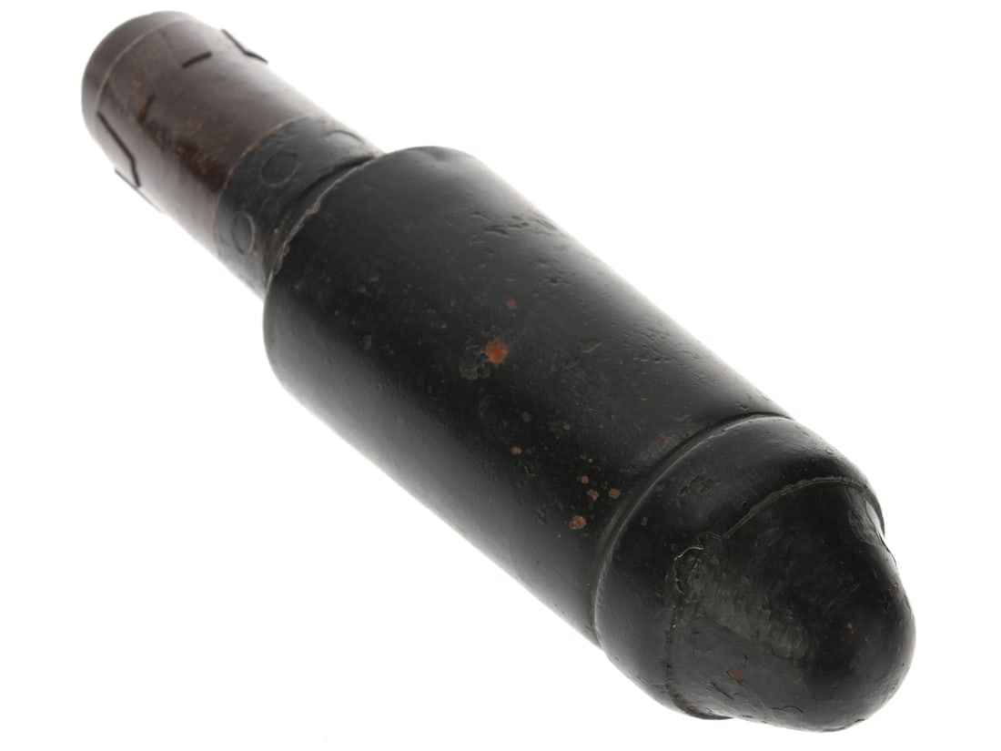 German WWII Inert Grosse Gewehrpanzergranate Model 40 Rifle Anti-Tank Grenade: German WWII Inert Grosse Gewehrpanzergranate Model 40 Rifle Anti-Tank Grenade Inert Gross GewehrPanzerGranate 40, brown Bakelite and steel rifle grenade round has rifled driving band at the base and