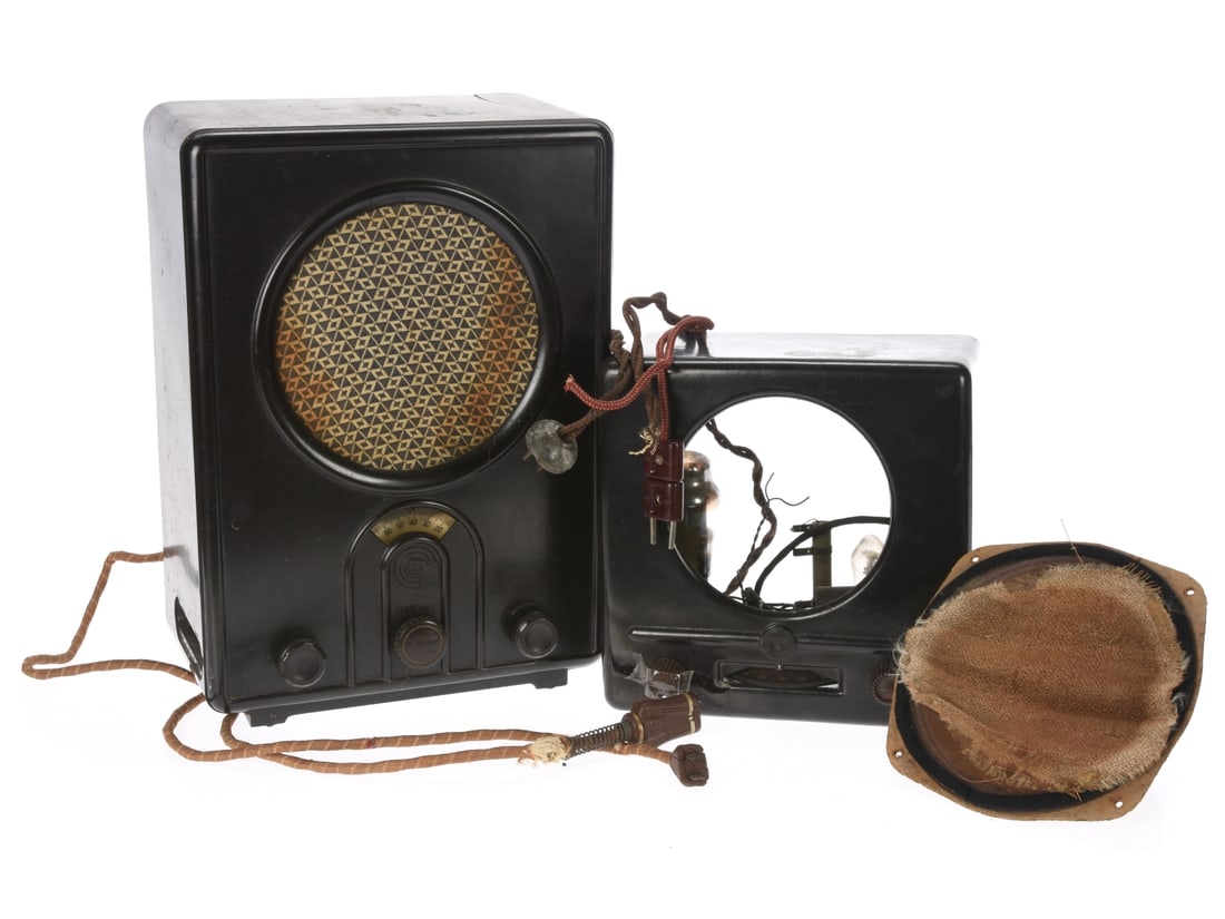 German WWII Volksempfanger And Telefunken Radio Restoration Projects (1 of 8)
