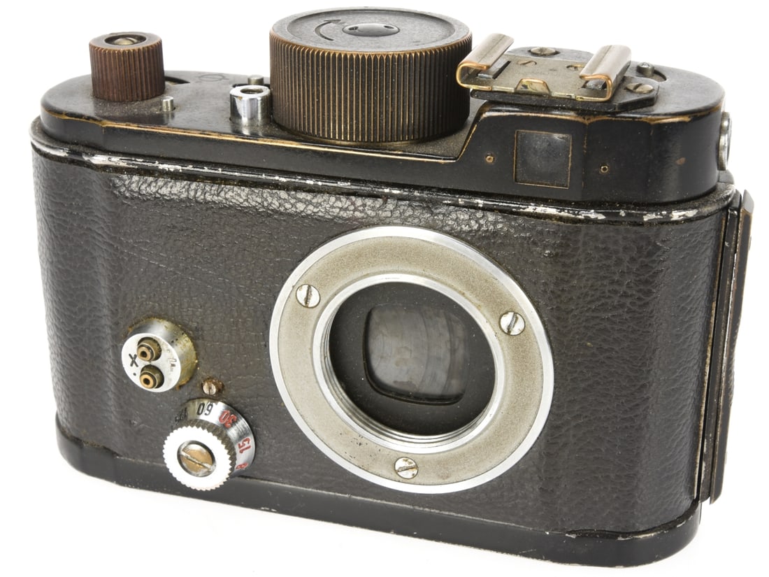 Luftwaffe Property Marked 35mm Camera Body (1 of 7)