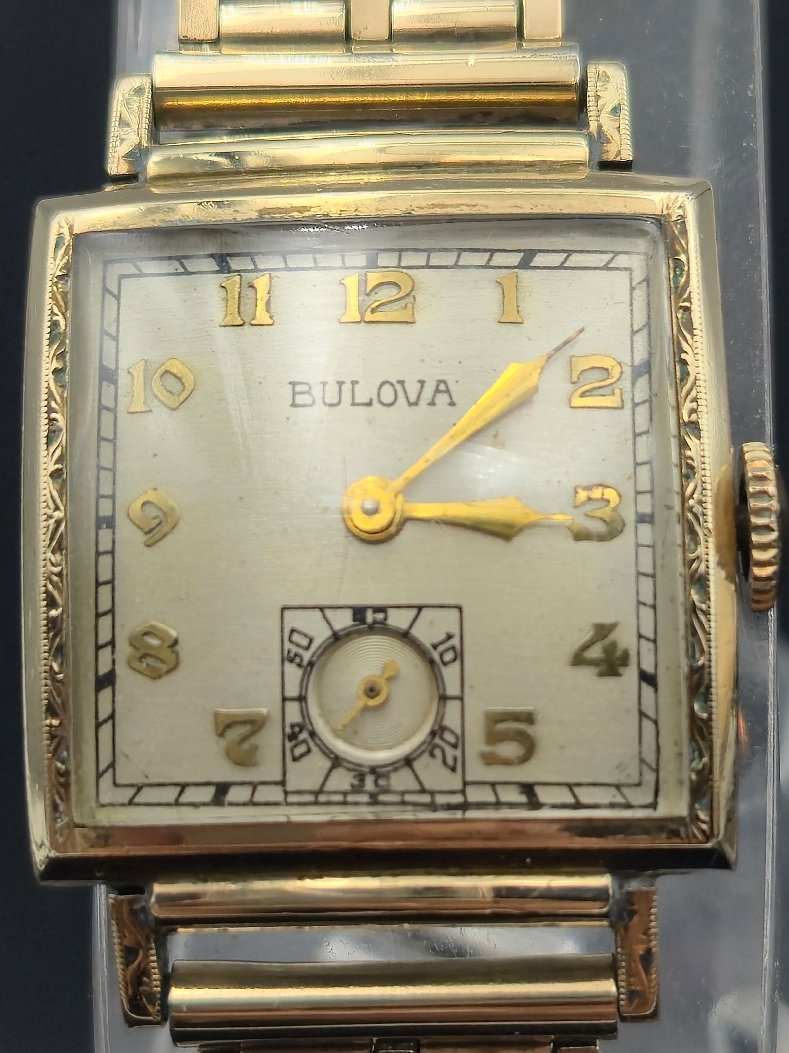 1942 bulova 10K rolled gold plated picture frame mens watch (1 of 11)