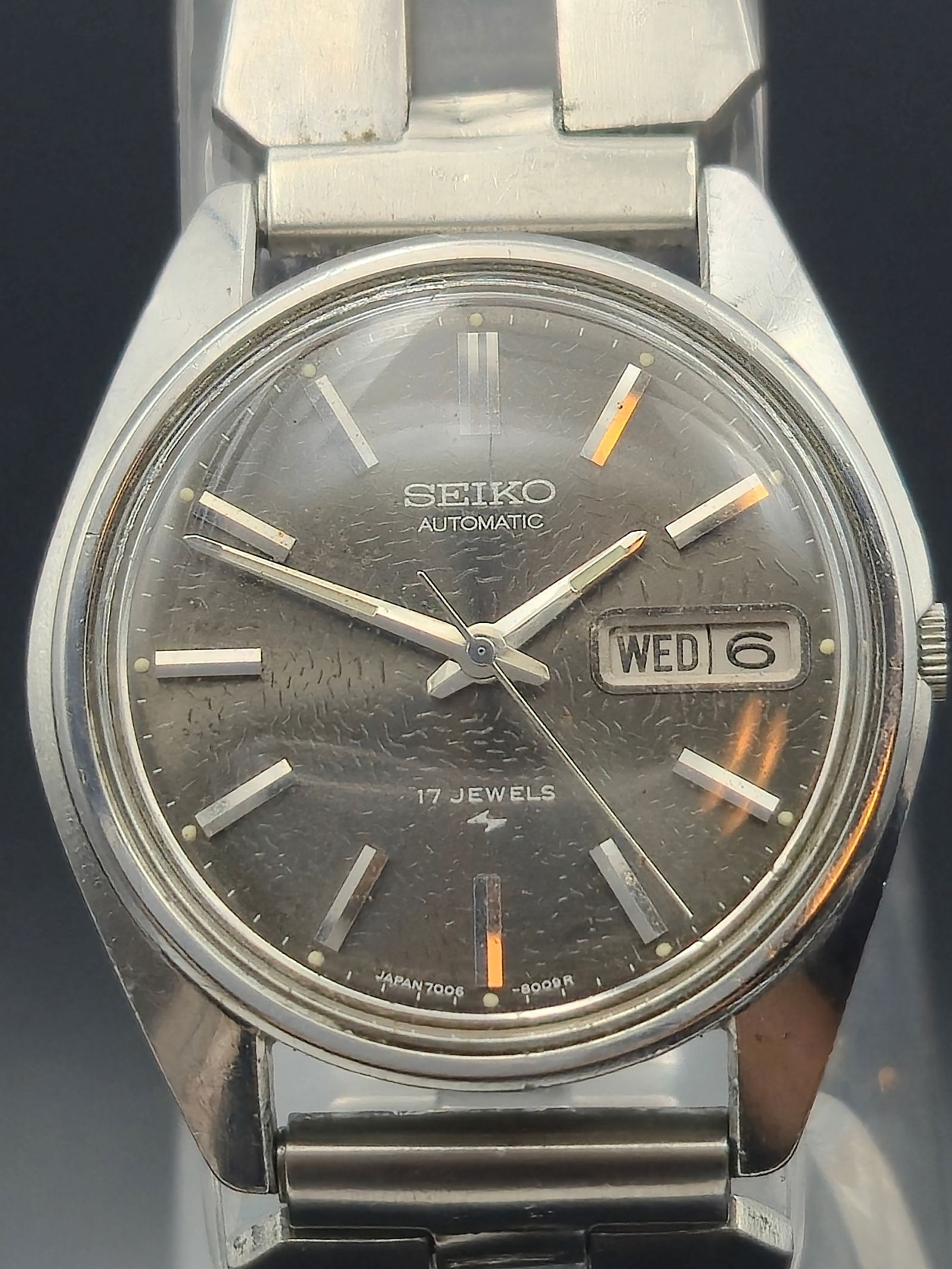 Vintage Seiko 7006-8007 Automatic 17 Jewel Men's Watch – rare bracelet (1 of 12)