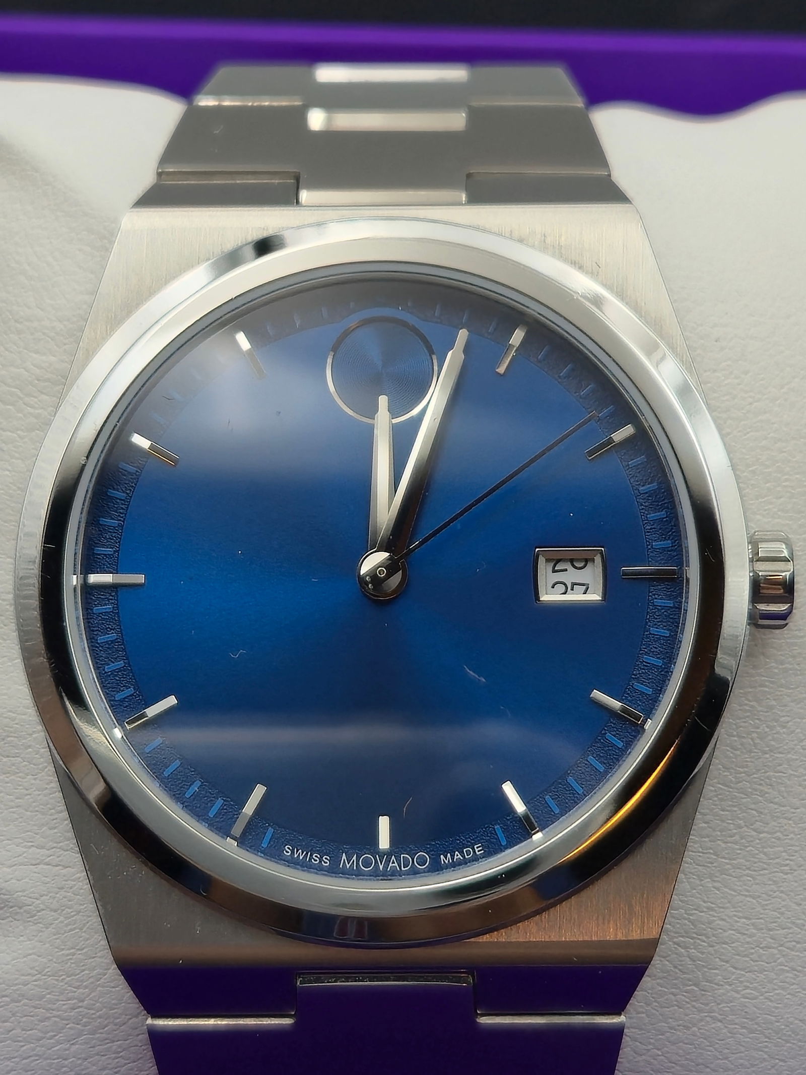 New Movado Bold Stainless Steel Blue Dial Quartz Watch – With Box & Extra Link (1 of 12)
