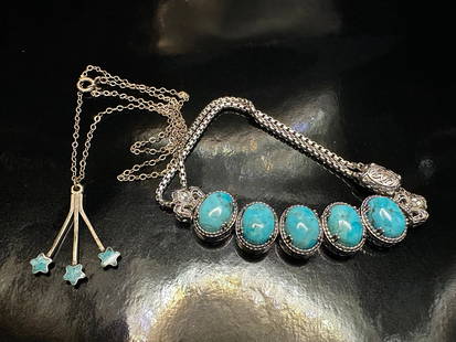 Vintage Sterling Silver Jewelry Lot – Turquoise Panel Bracelet & Star Pendant Necklace: This vintage sterling silver jewelry lot includes two stunning pieces:1.Turquoise Panel Bracelet – Features five large oval turquoise cabochons set in ornate sterling silver bezels with intricate de