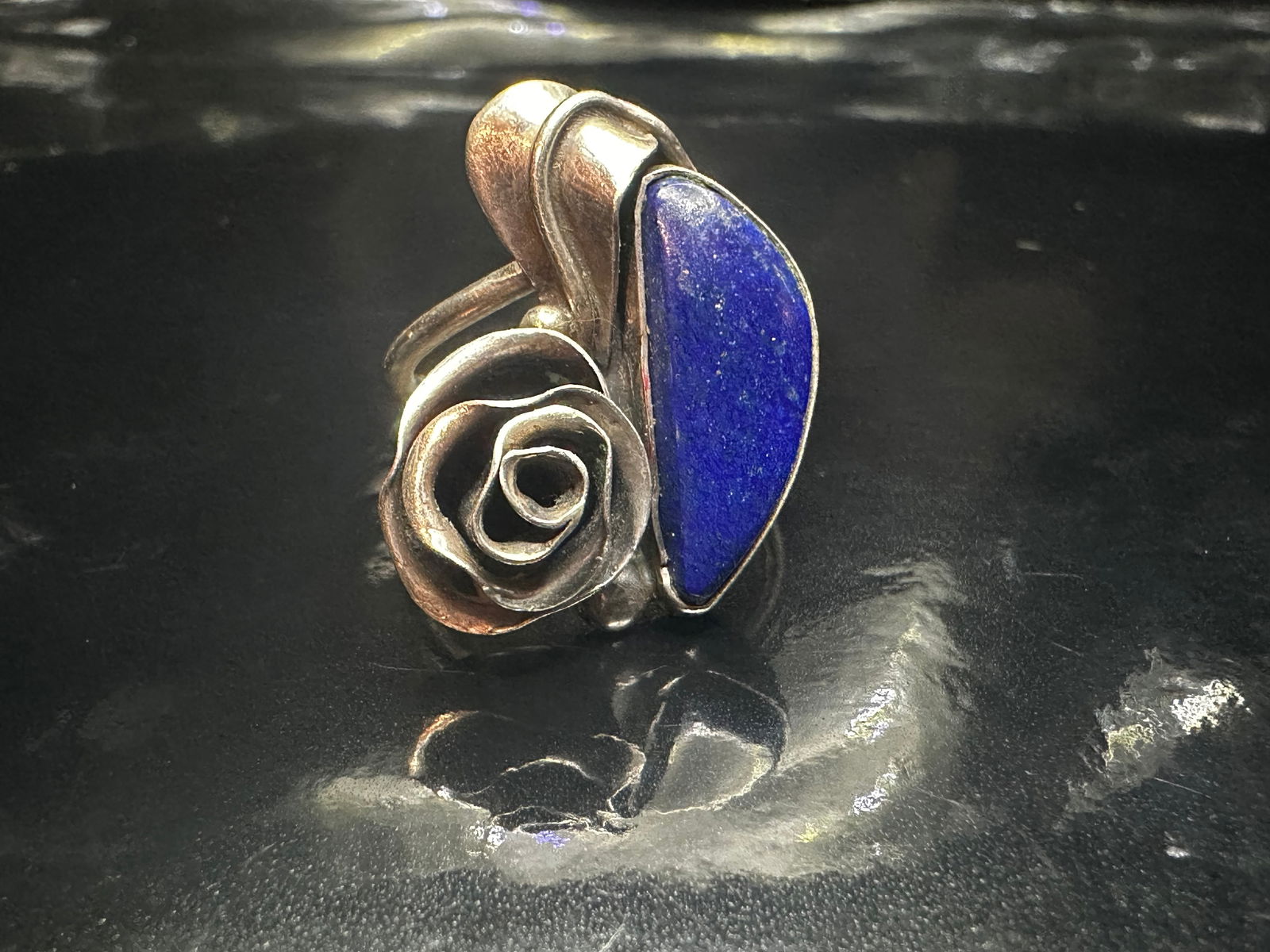 Vintage Sterling Silver Rose Ring with Lapis Inlay (1 of 10)