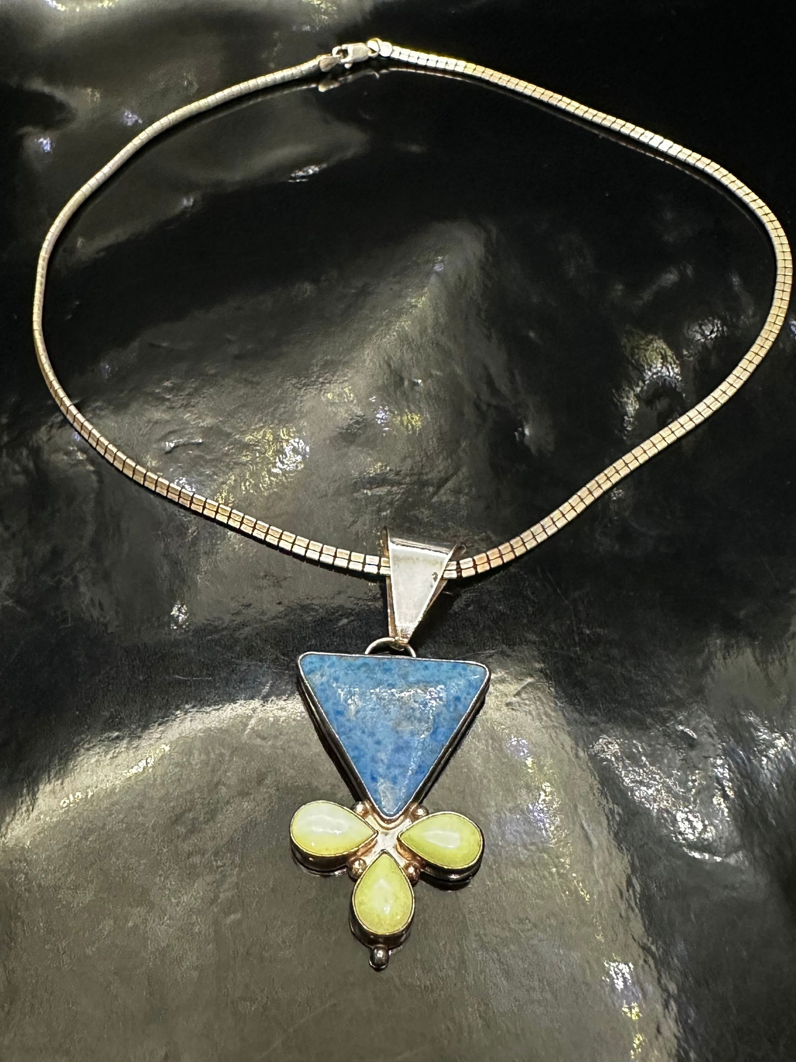 Vintage Sterling Silver Necklace with Lapis & Chrysoprase Pendant (1 of 10)