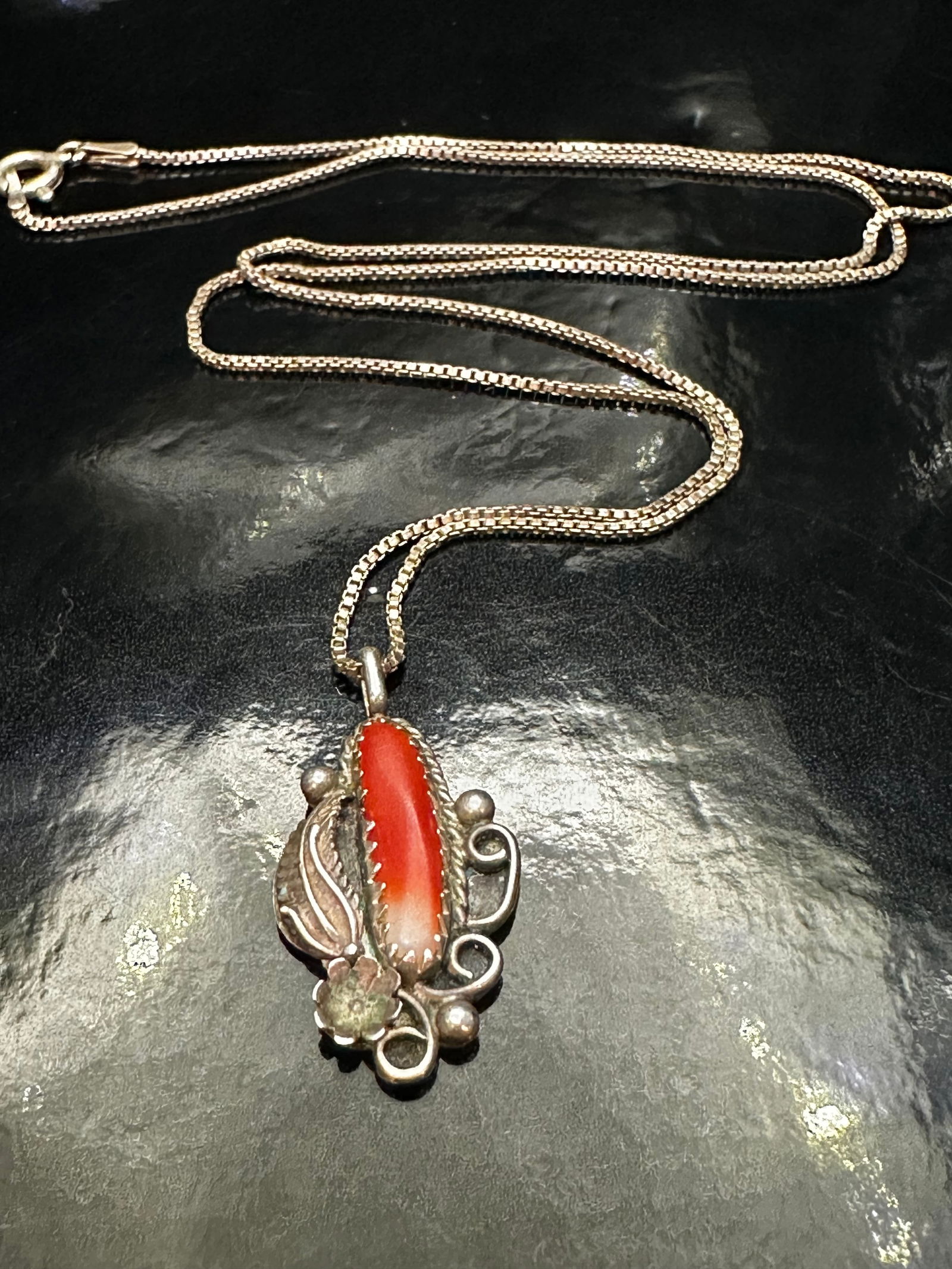Vintage Native American Sterling Silver & Coral Pendant Necklace – Signed (1 of 10)