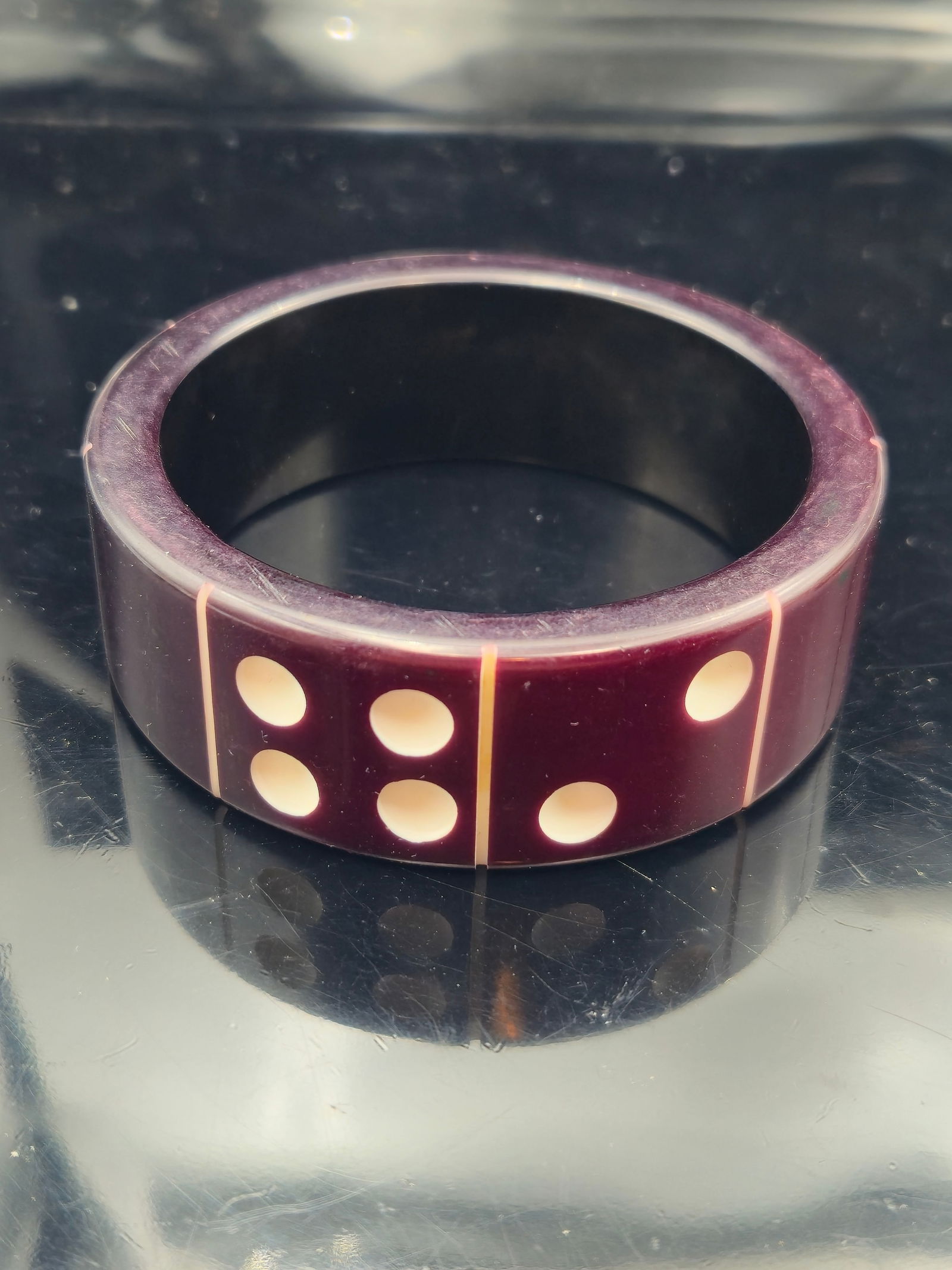 Vintage 1930s Bakelite Domino Dot Dice Bangle – Plum with Inlaid Dots (1 of 5)