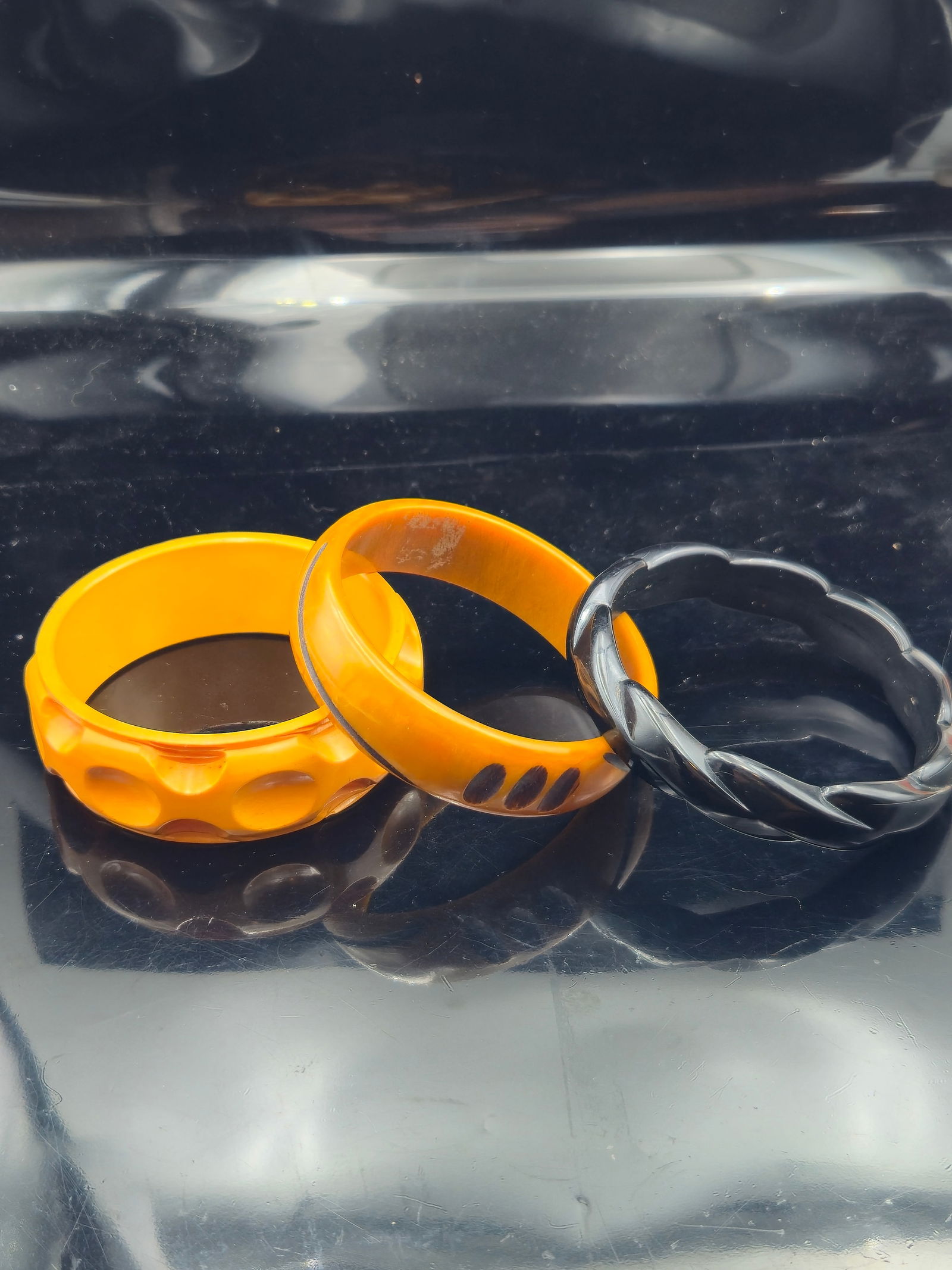 Lot of 3 Vintage Bakelite Bangles – Polka Dot, Carved Twist, and Dot Inlay – 1930s–1940s (1 of 6)