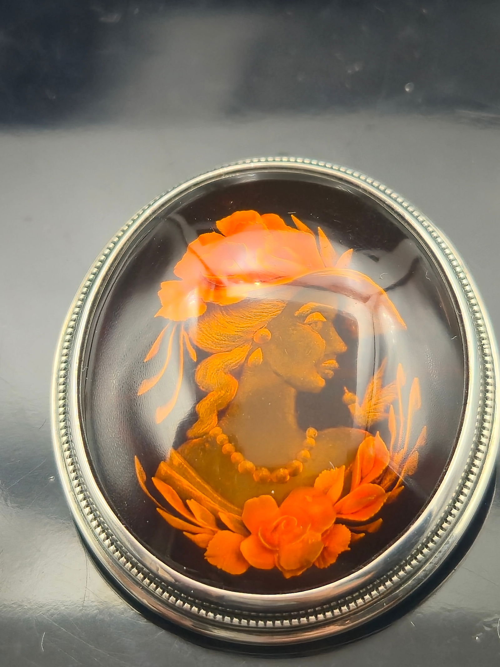 Vintage Reverse Intaglio “Cameo Style” Brooch Pendant – Hand Painted Lucite Dome with (1 of 5)