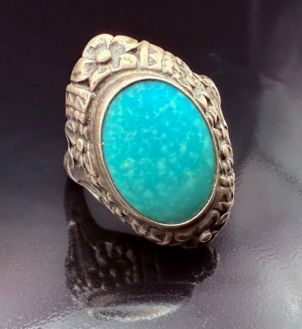 Authentic Navajo Sterling Silver Turquoise ring size 7 (1 of 11)