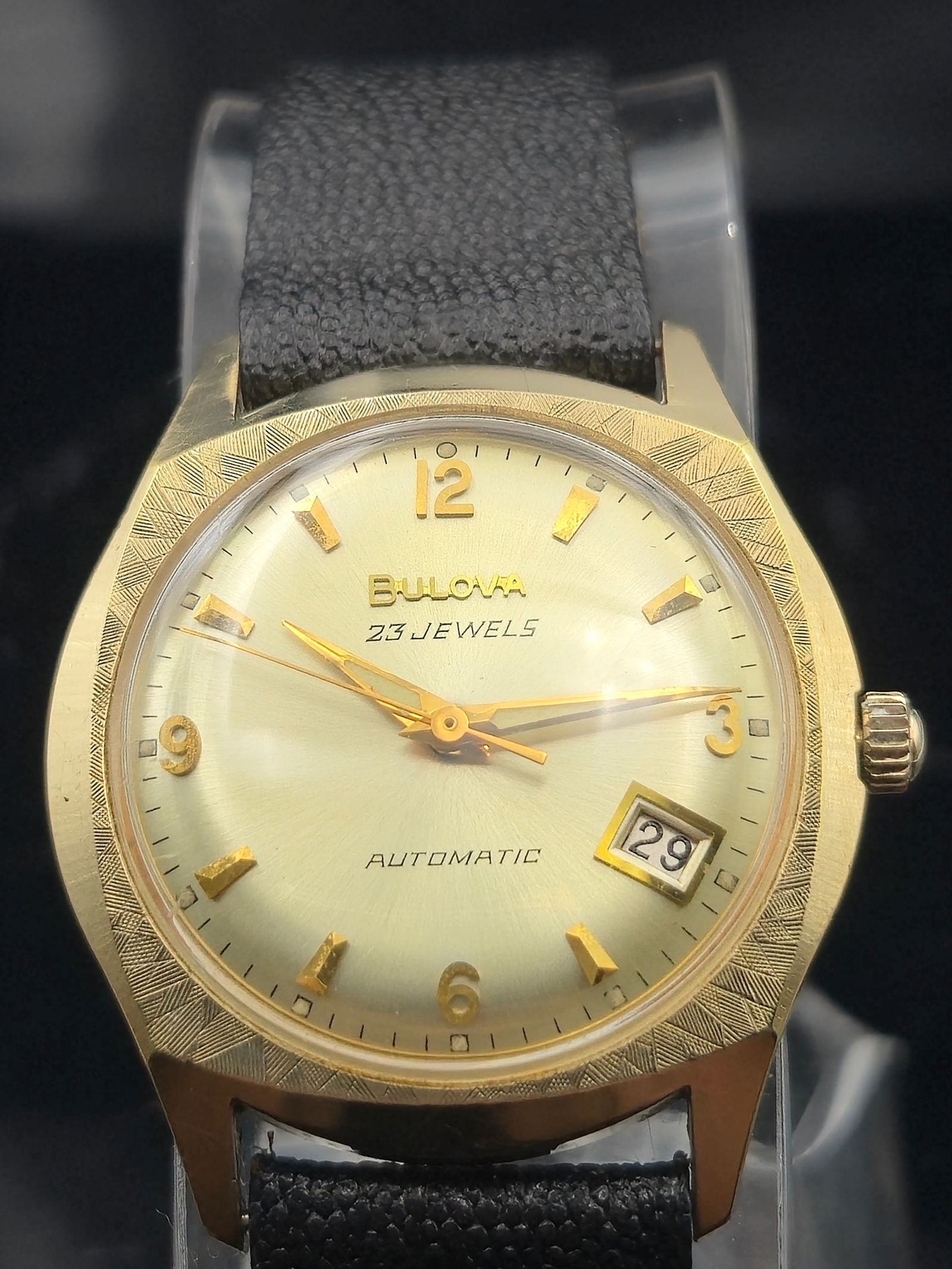 1972 Bulova 23 Jewels Automatic Watch – 10K RGP Bezel, Textured Dial – Cal. 10CPACD – Running (1 of 10)