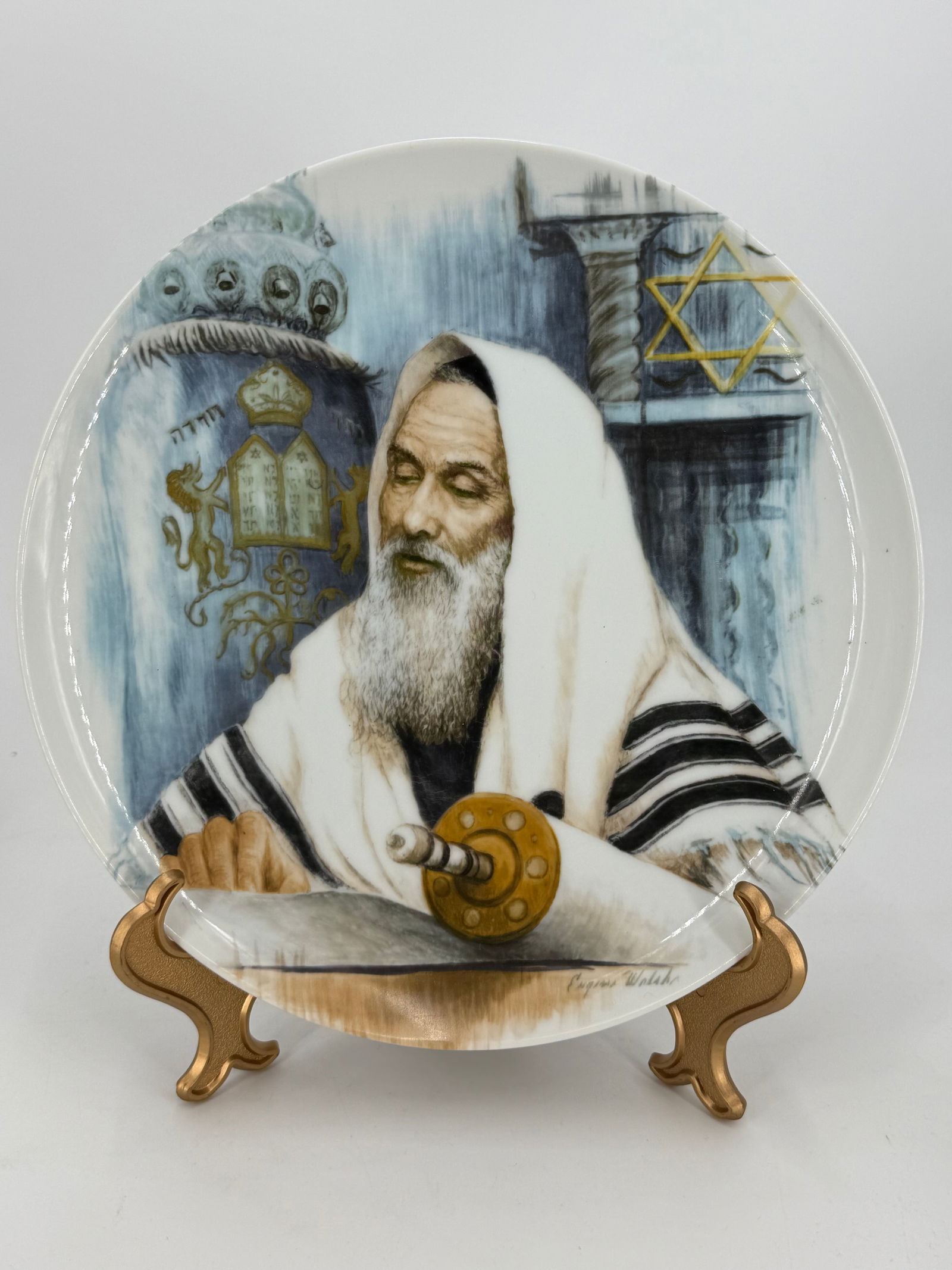1970, Vintage porcelain plate, Rabbi reads Torah, Jewish home decor, judaica porcelain. (1 of 4)