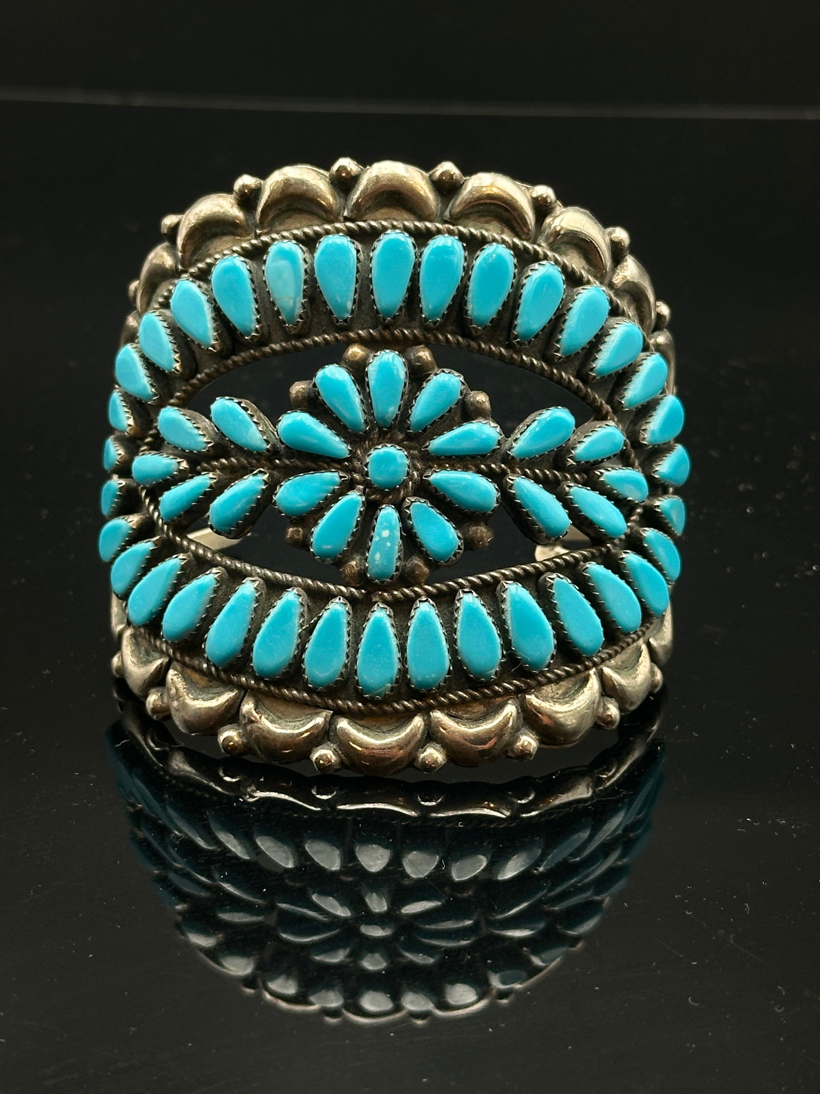 Vintage Navajo Sterling Silver Cluster Turquoise Cuff Bracelet (1 of 9)