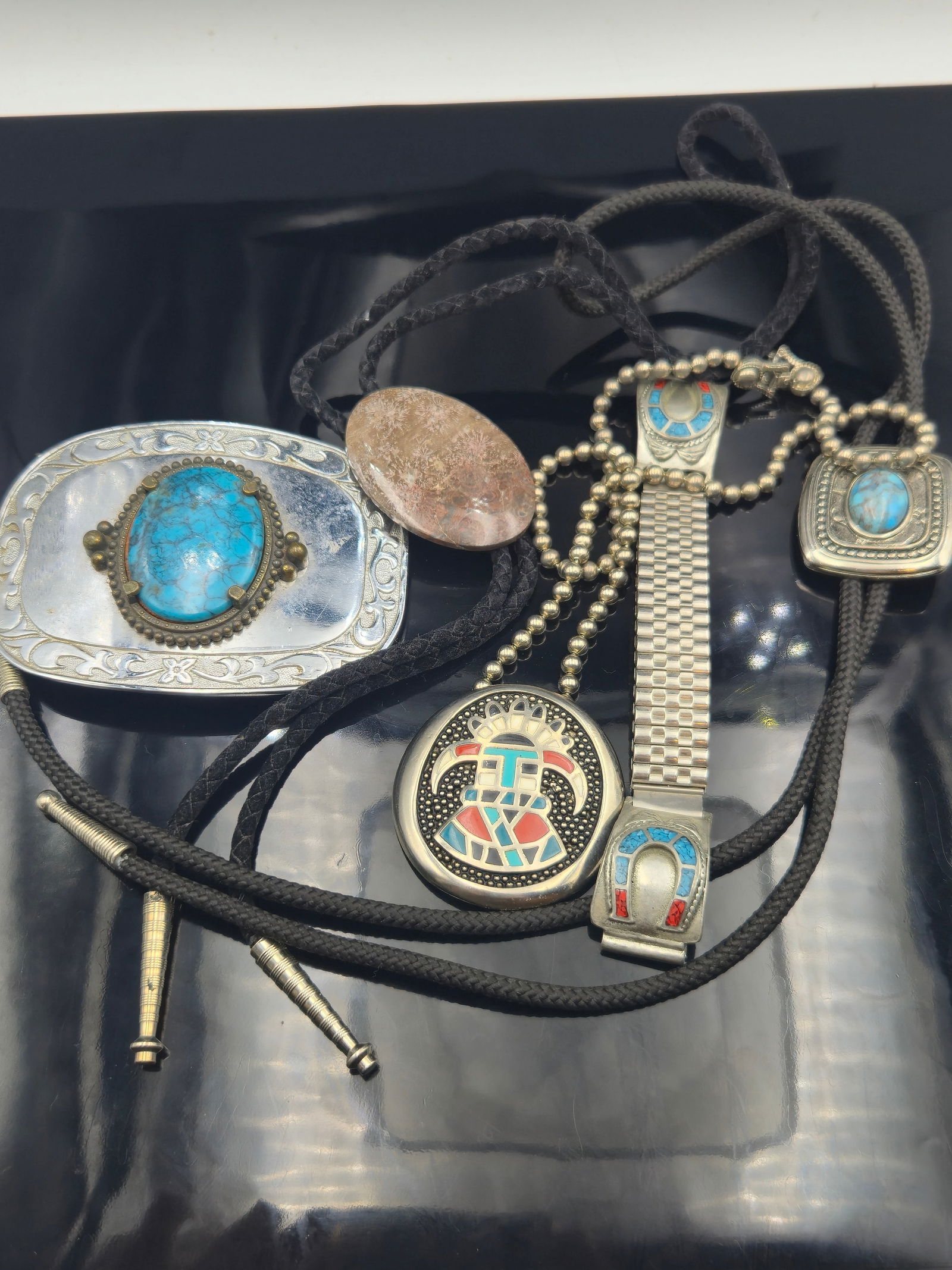Lot Western Bolo Ties & Turquoise Belt Buckles (1 of 7)