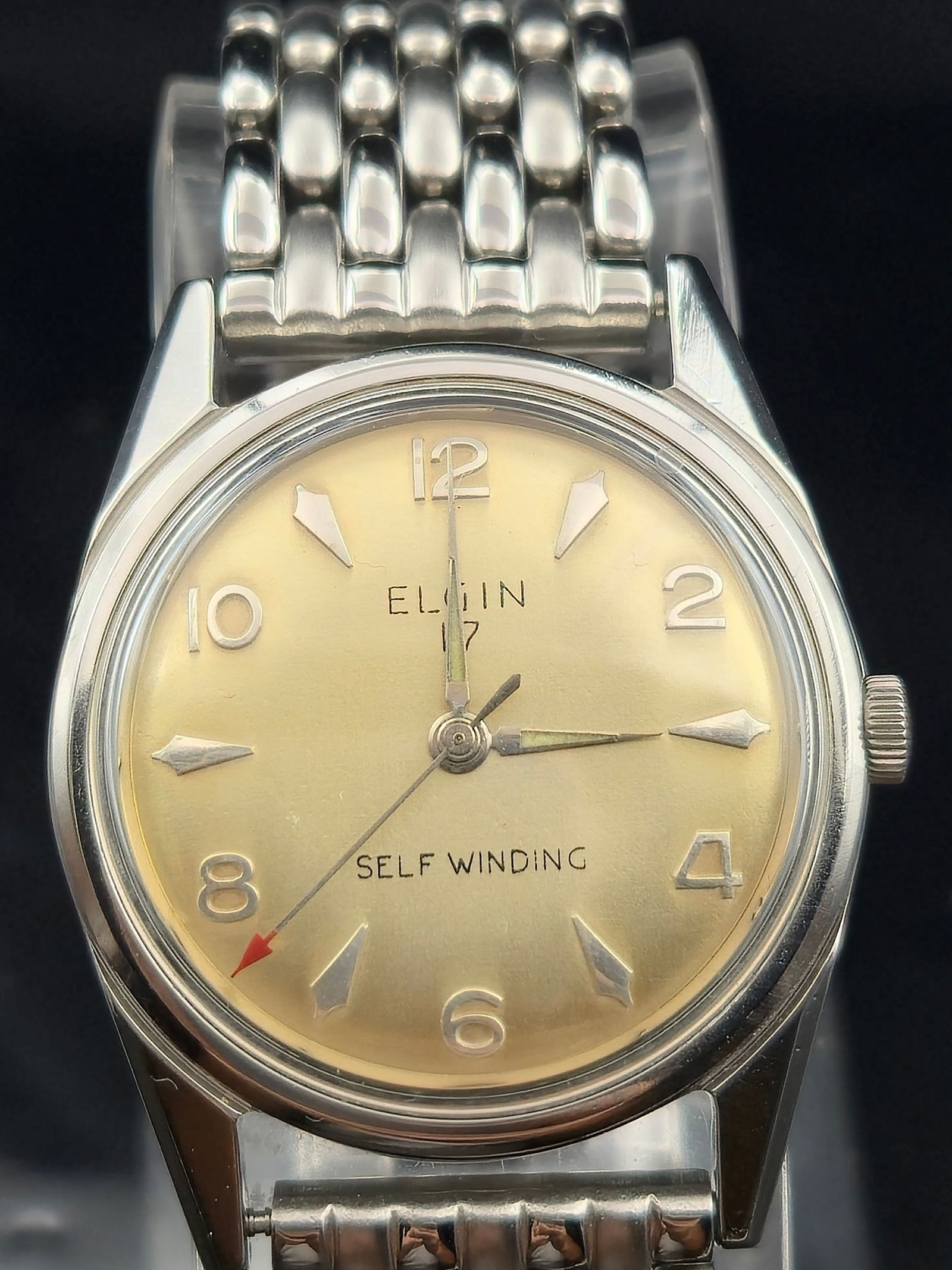 Elgin 813 17J Automatic SS Champagne Dial 33mm Restored (1 of 12)