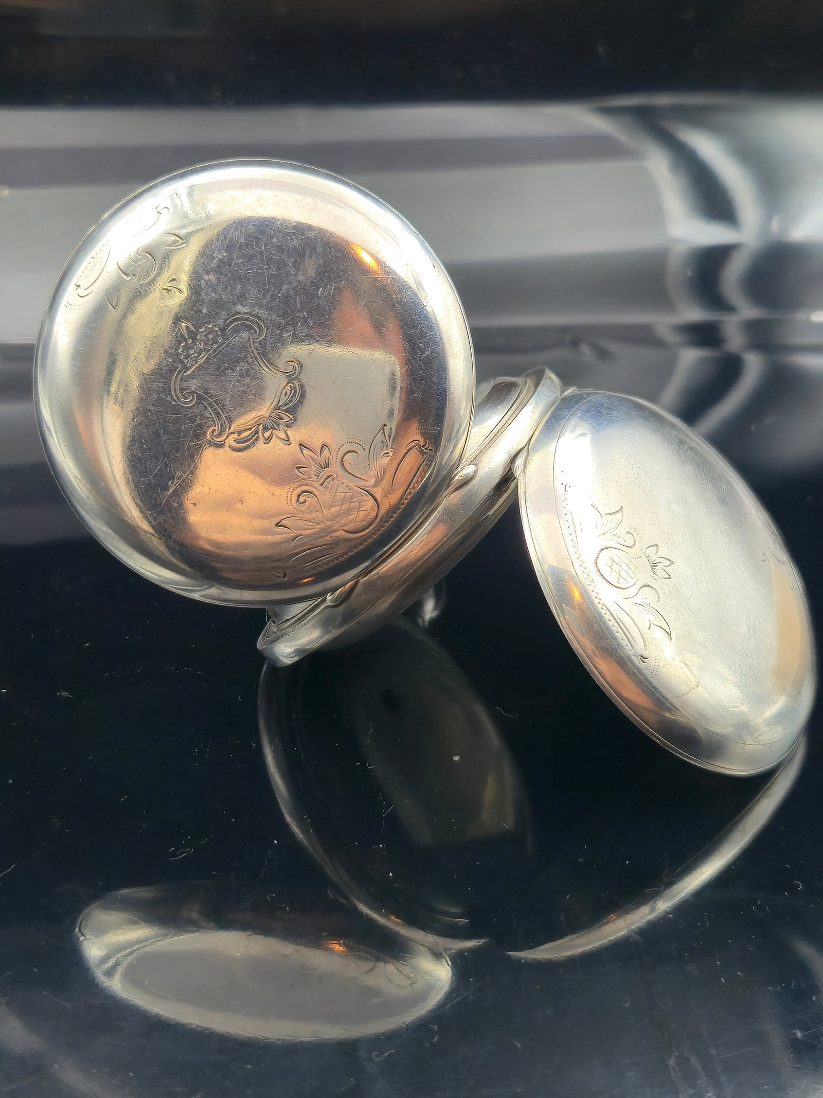 1876 Illinois “Interior” Grade 18s 7J Keywind Coin Silver Hunting Case Pocket Watch w/ Key (1 of 11)