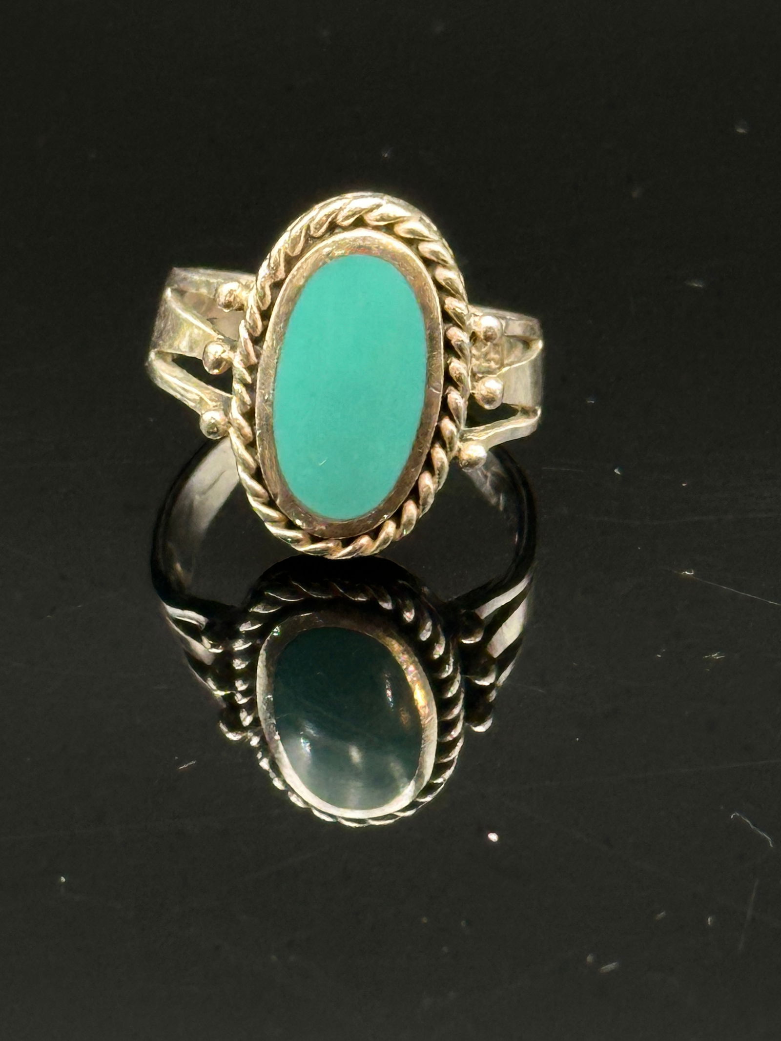 Sterling Silver Ring with Oval Green Stone – Rope Bezel Design (1 of 7)