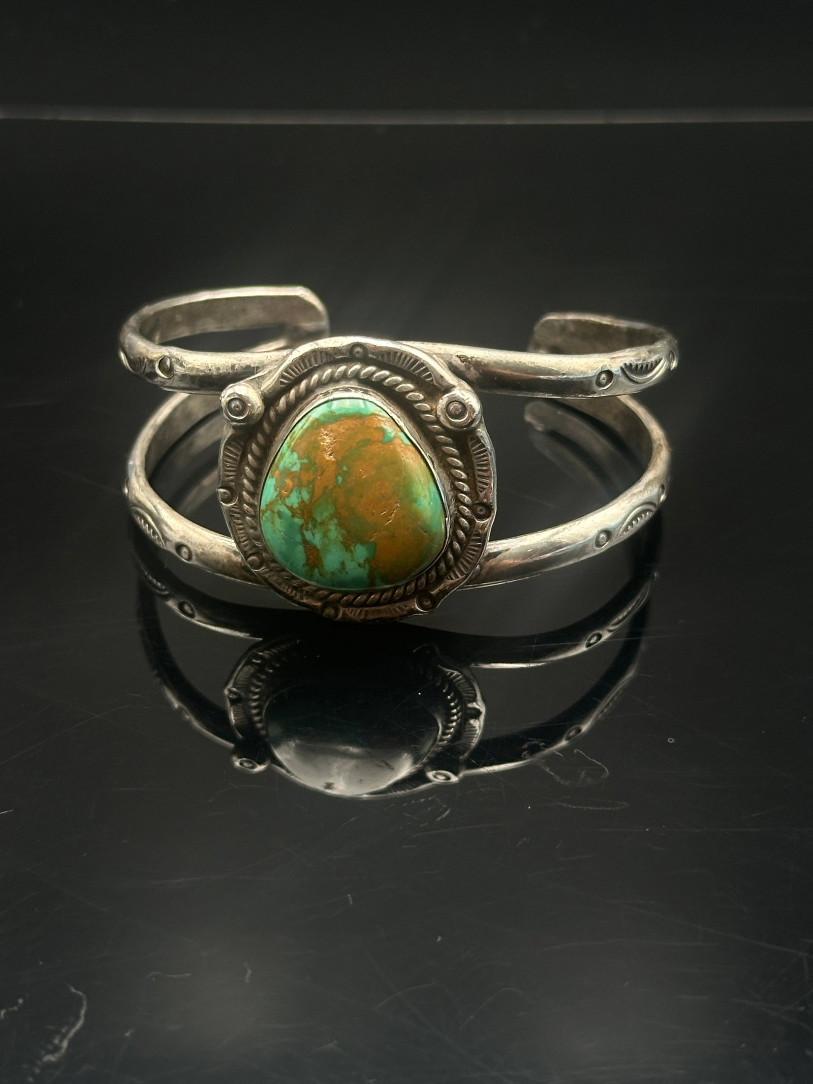 Vintage Navajo silver plated & Turquoise Cuff Bracelet – Handcrafted Southwest Jewelry (1 of 8)