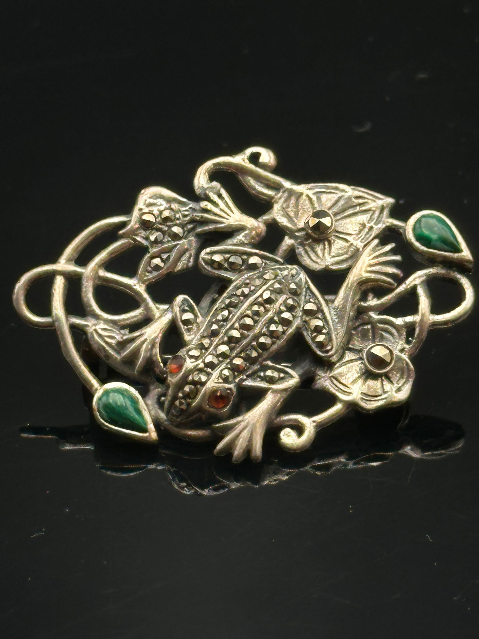 Vintage Sterling Silver Frog Brooch with Marcasites, Red Eyes & Green Enamel Accent (1 of 7)