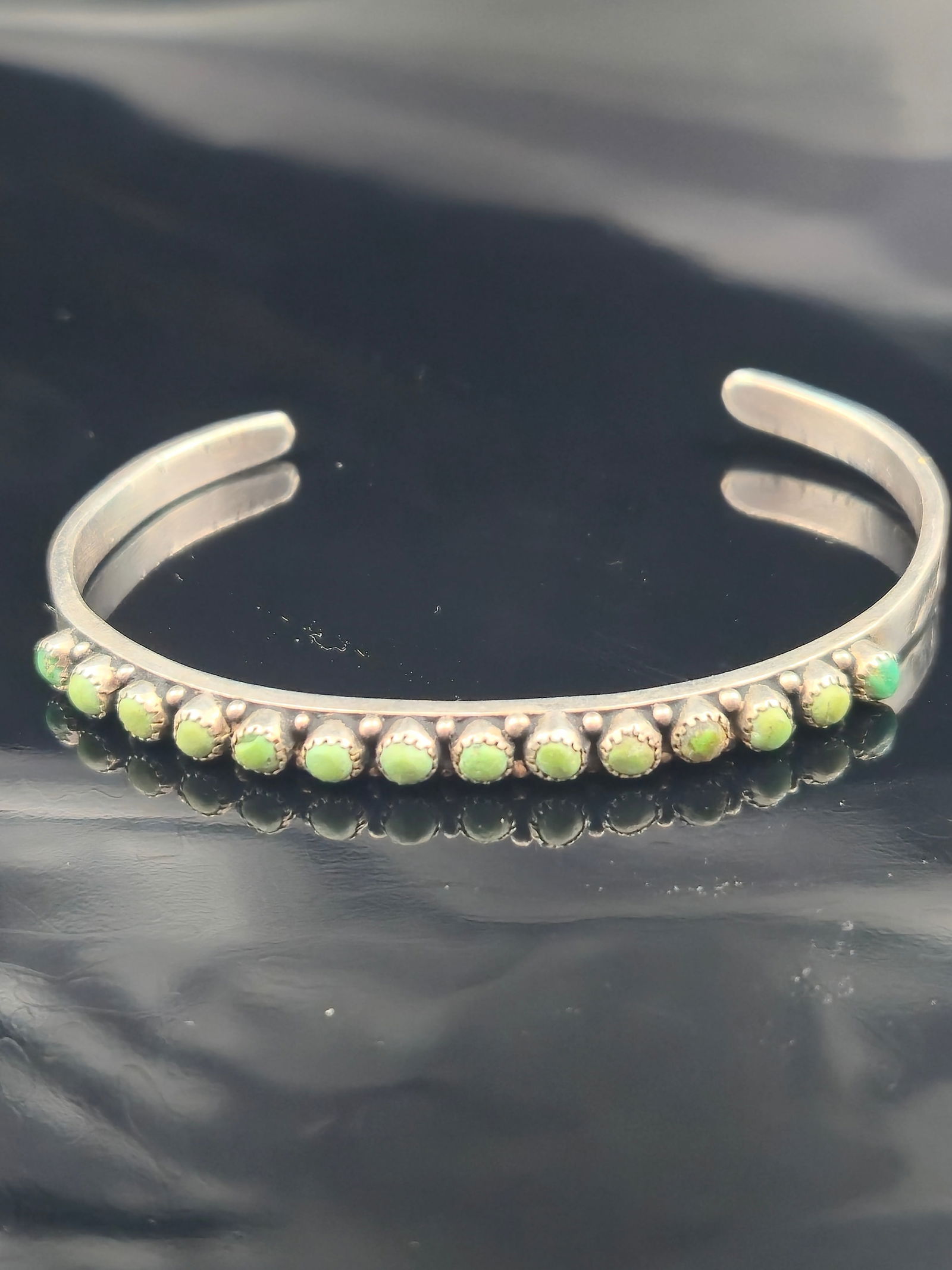 Oya Navajo Sterling Silver Green Turquoise Row Cuff Bracelet, 11.3g, 59mm (1 of 7)