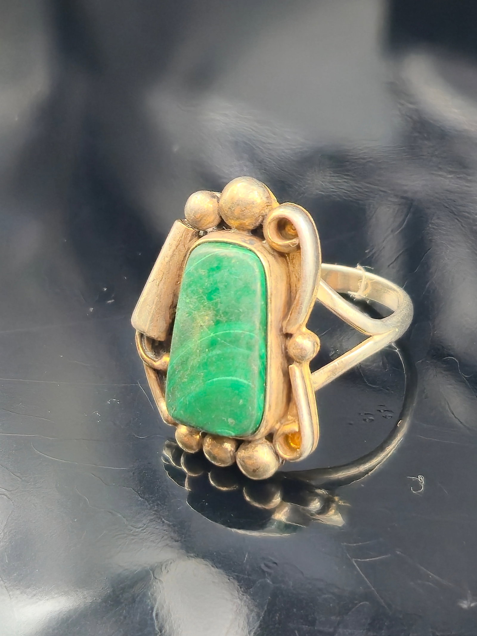 Vintage Navajo Sterling Silver Malachite Ring, Sz 7, 5.8g (1 of 6)