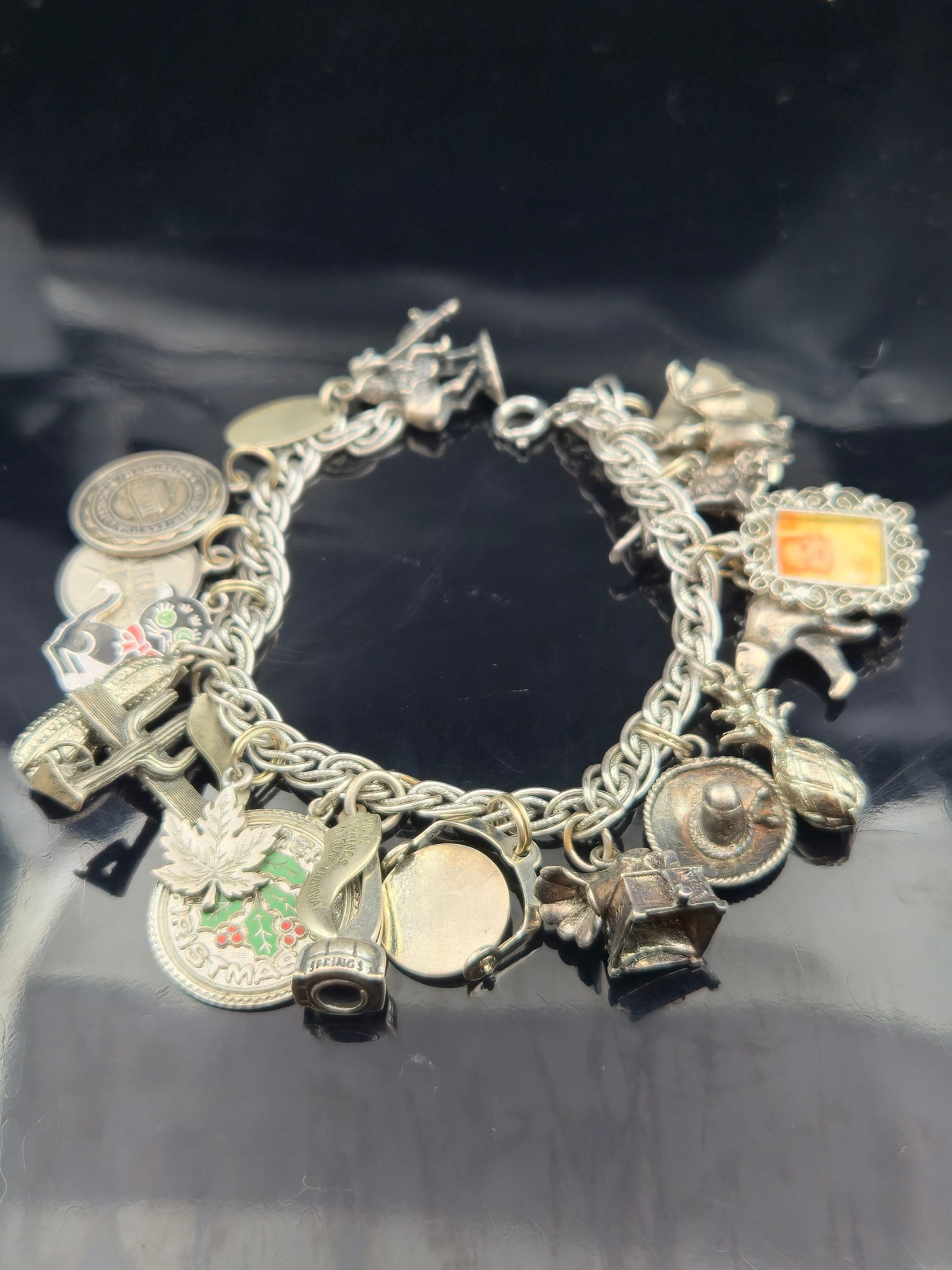 Vintage Sterling Charm Bracelet, 18 Charms incl. Enamel Travel & Novelty, 57.3g (1 of 7)