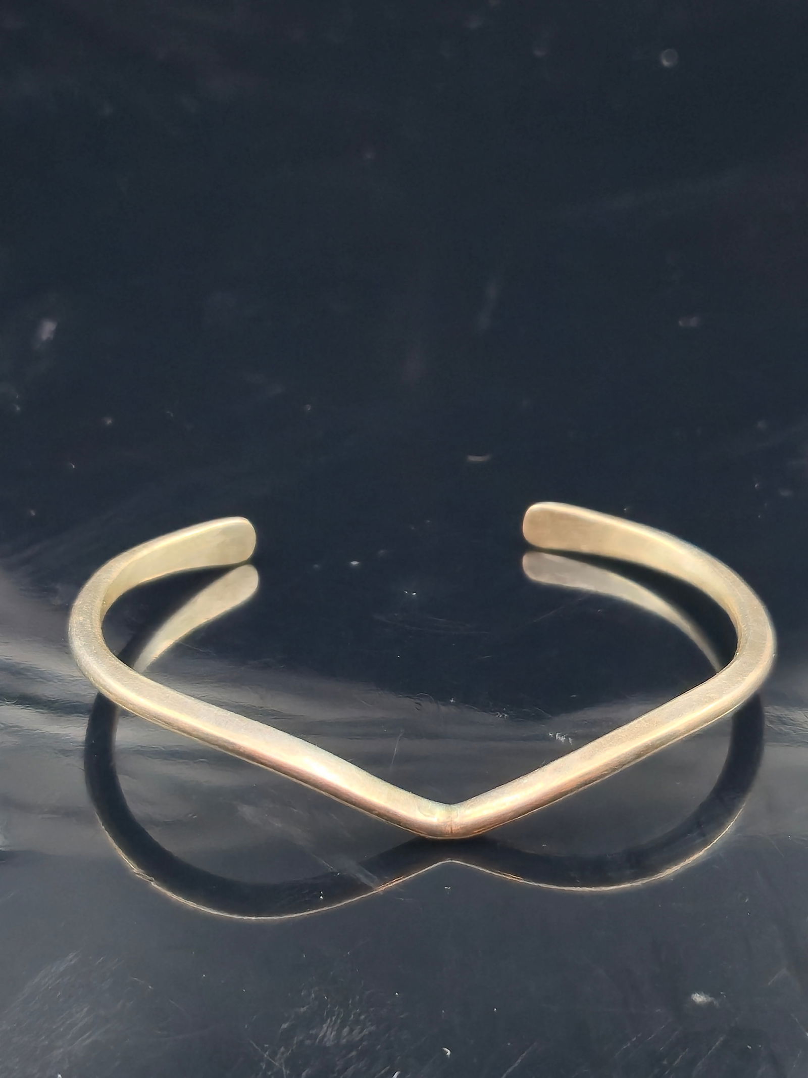 Vintage Sterling Silver V-Shaped Minimalist Cuff Bracelet 8.9g (1 of 6)