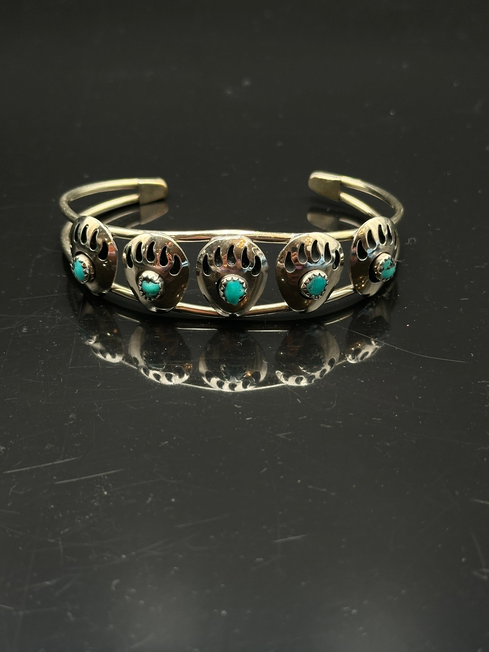 Vintage Navajo Sterling Silver Turquoise Bear Paw Cuff Bracelet (1 of 8)