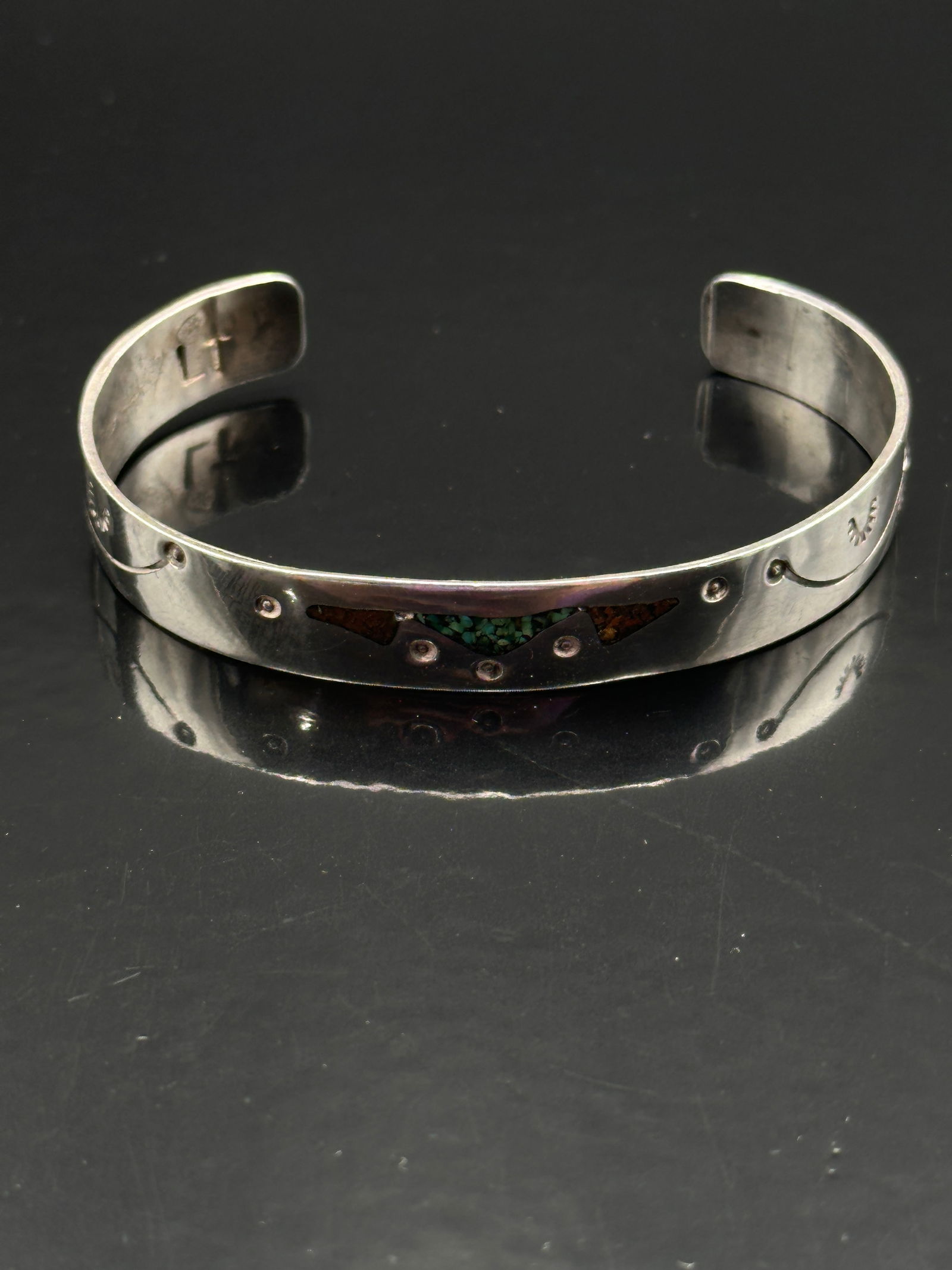 Navajo Leonard Teller Sterling Silver Cuff Bracelet with Chip Inlay (1 of 9)