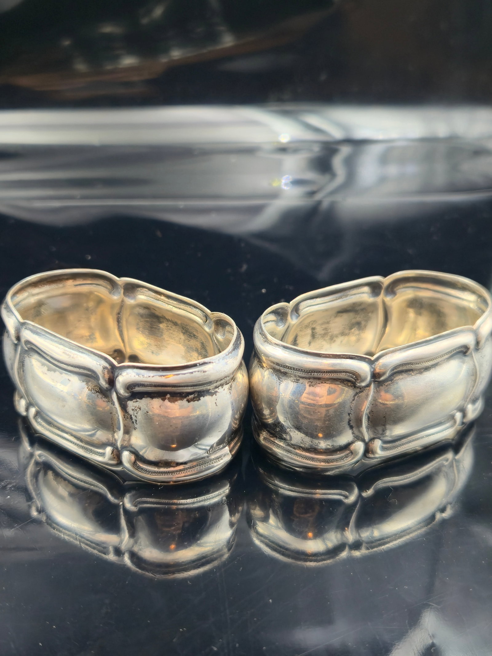 Pair of German .835 Silver Napkin Rings, 64.2g (1 of 8)
