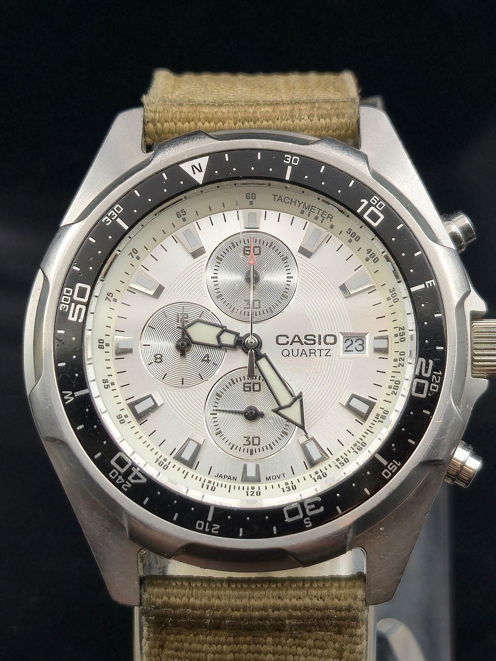 Casio AMW-330 Quartz Chronograph 45mm Tachy Bezel 100M Running (1 of 10)