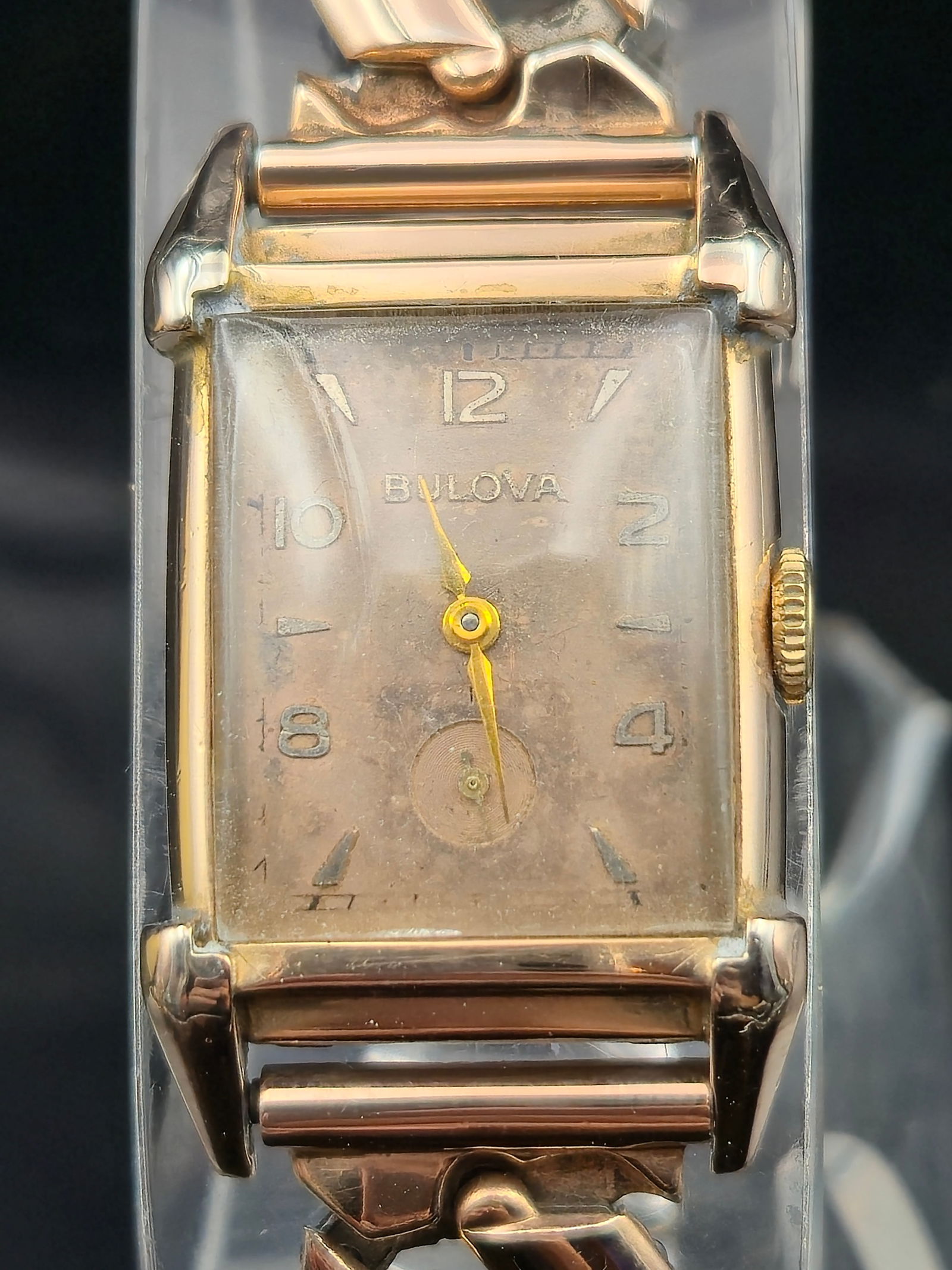 Bulova 1940s 14K Rose Gold-Filled Tank Watch 21J 8AH Hooded Lugs Running (1 of 10)