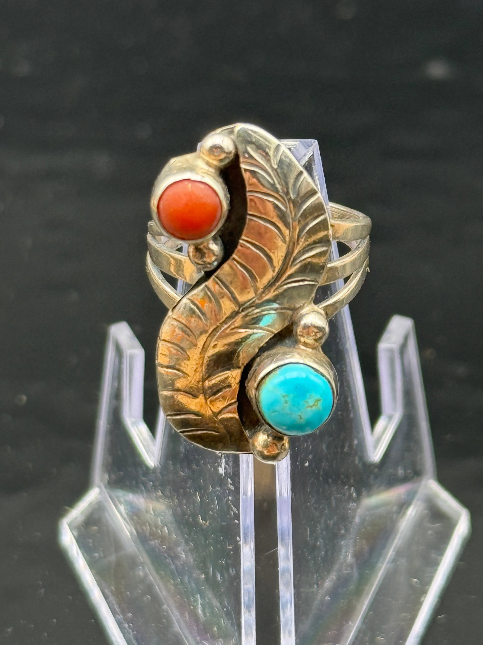 925 turquoise coral leaf ring size 7 (1 of 7)