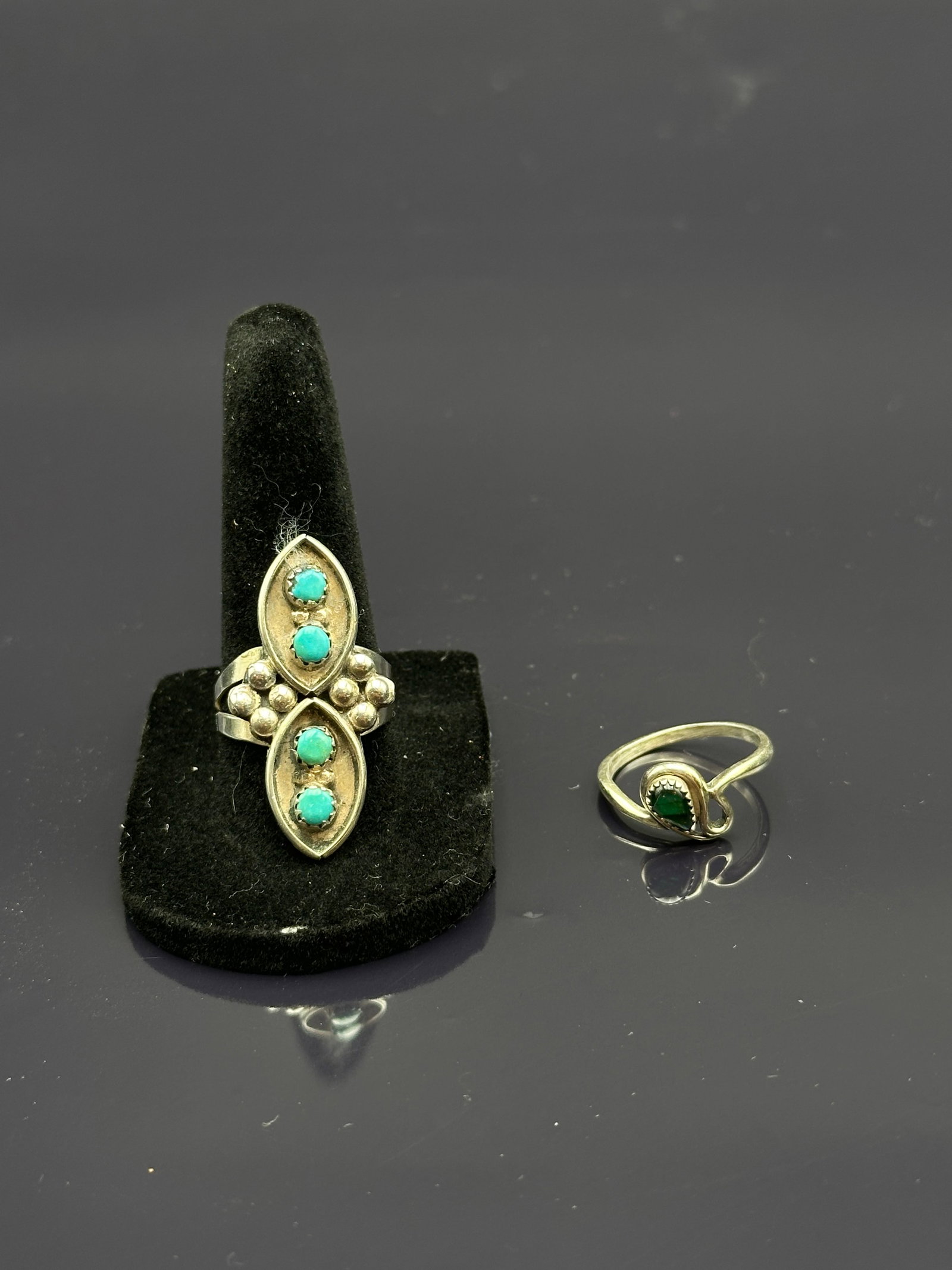 Lot of Two Sterling Silver Rings – Turquoise & Green Stone (1 of 10)