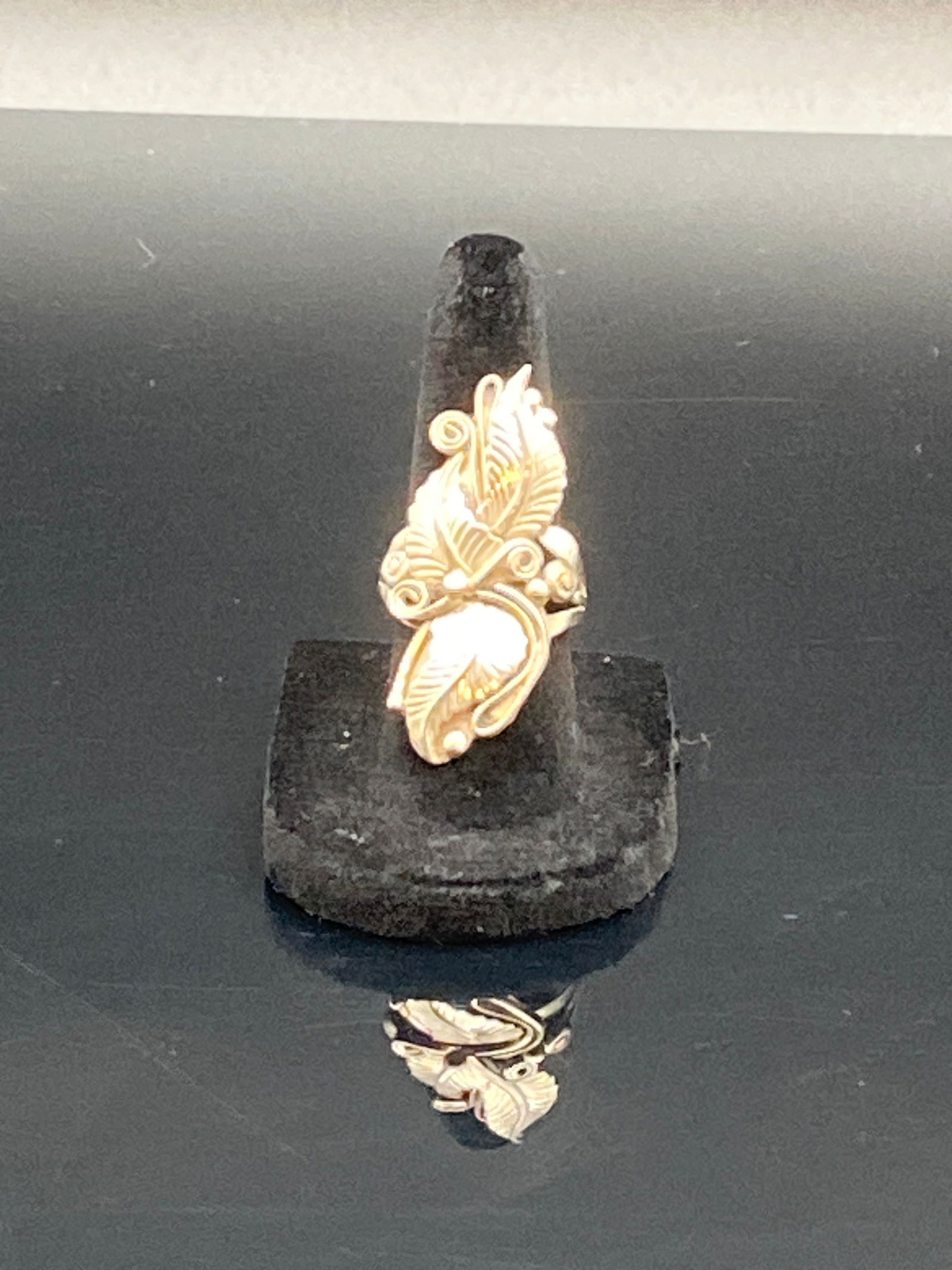 Vintage Sterling Silver Leaf & Feather Design Ring (1 of 6)