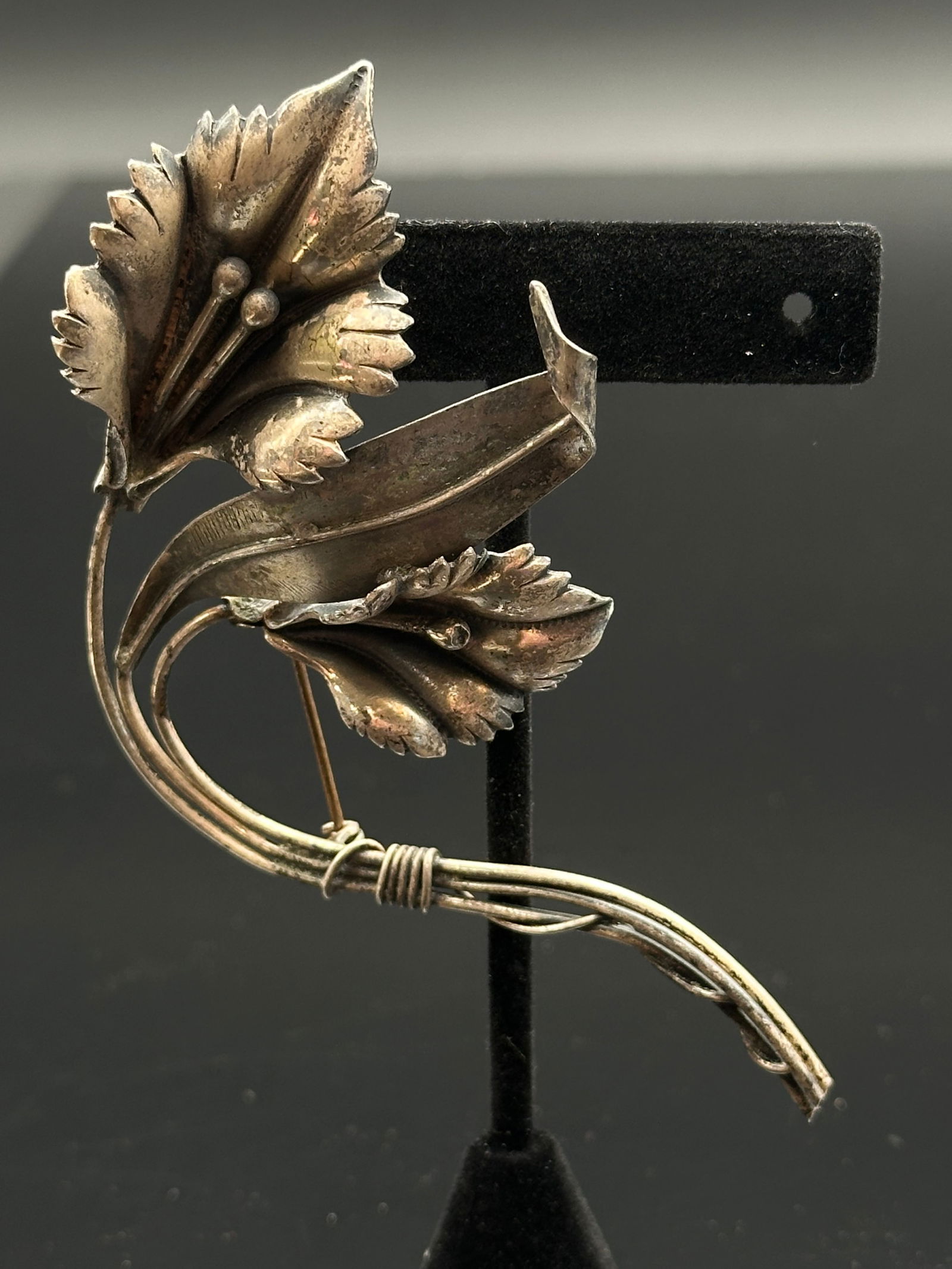 Vintage Sterling Silver Floral Leaf Brooch (1 of 6)