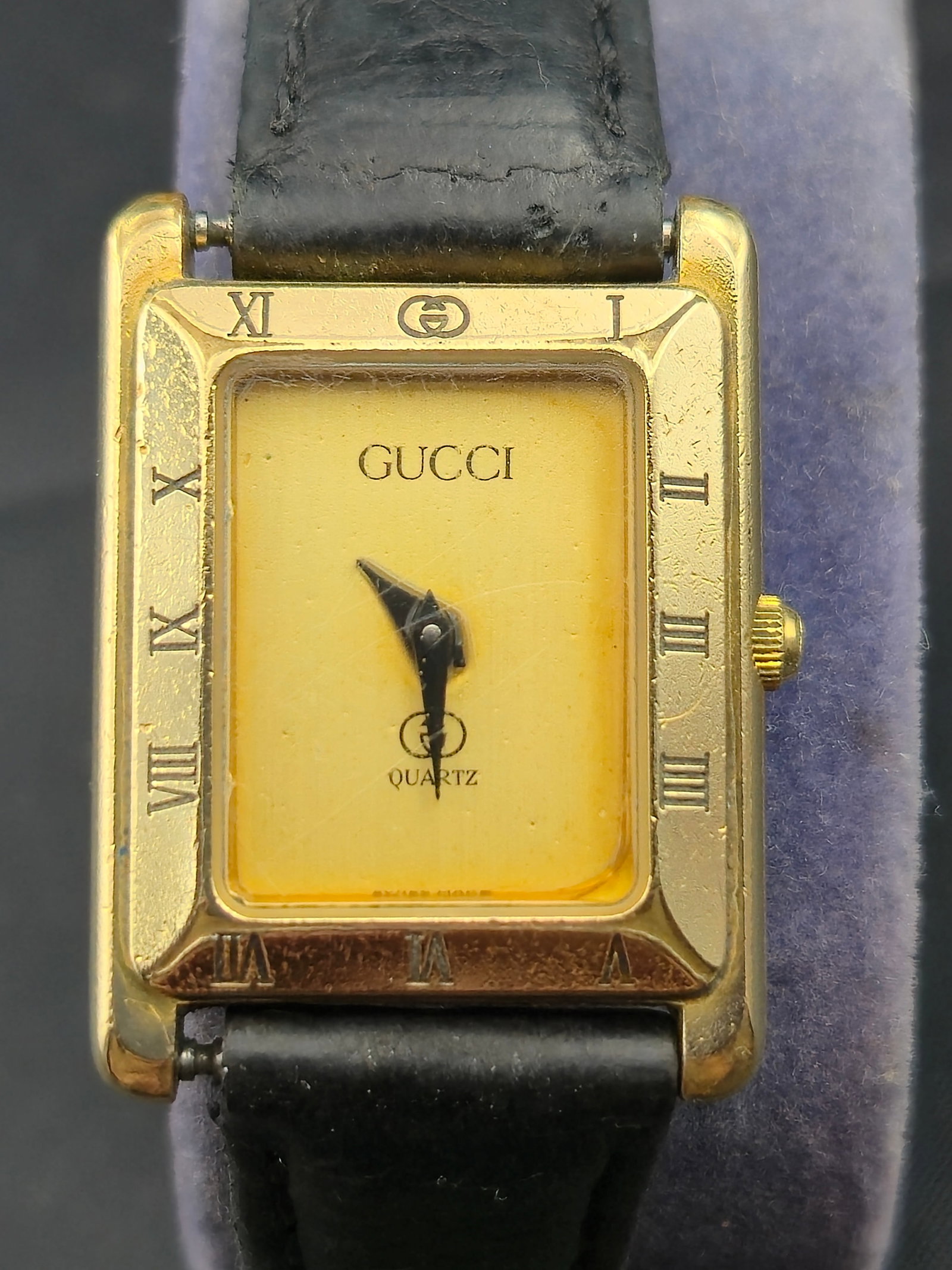 1980s Gucci 4200L Swiss Quartz Dress Watch, Gold-Plated Case & Leather Strap (1 of 9)