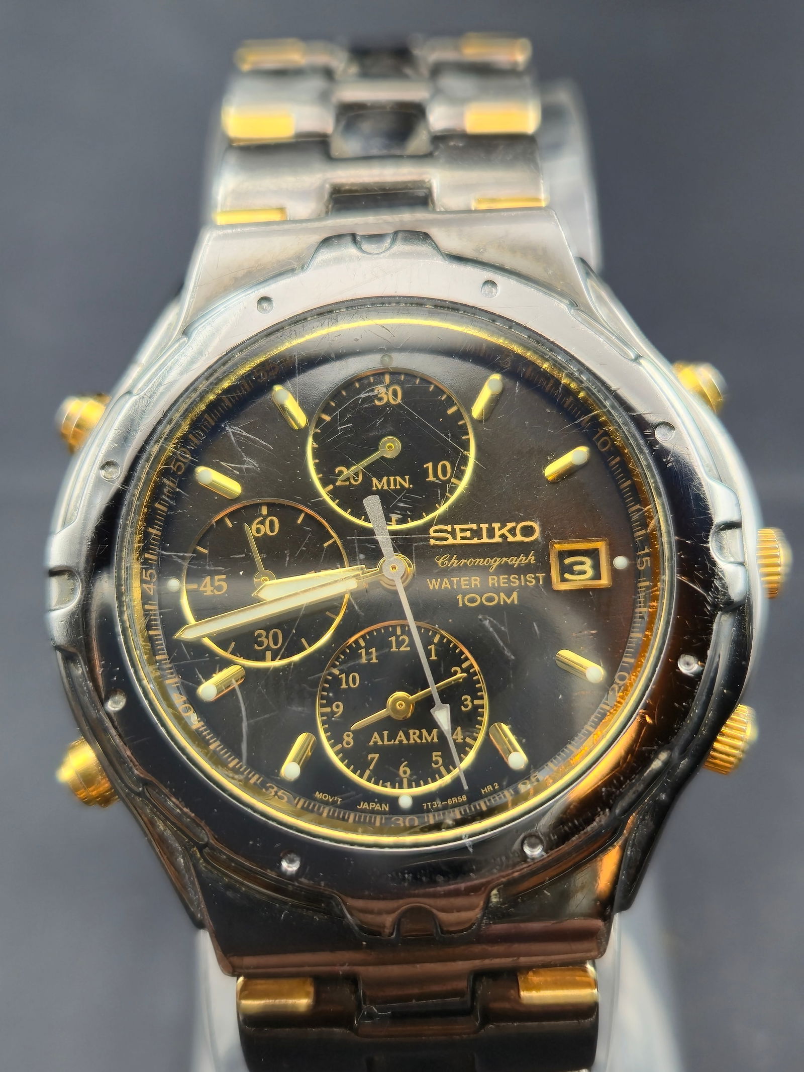 Seiko 7T32-8M69 Chronograph Alarm Black Dial Two-Tone 40mm Quartz Watch 1990s (1 of 8)