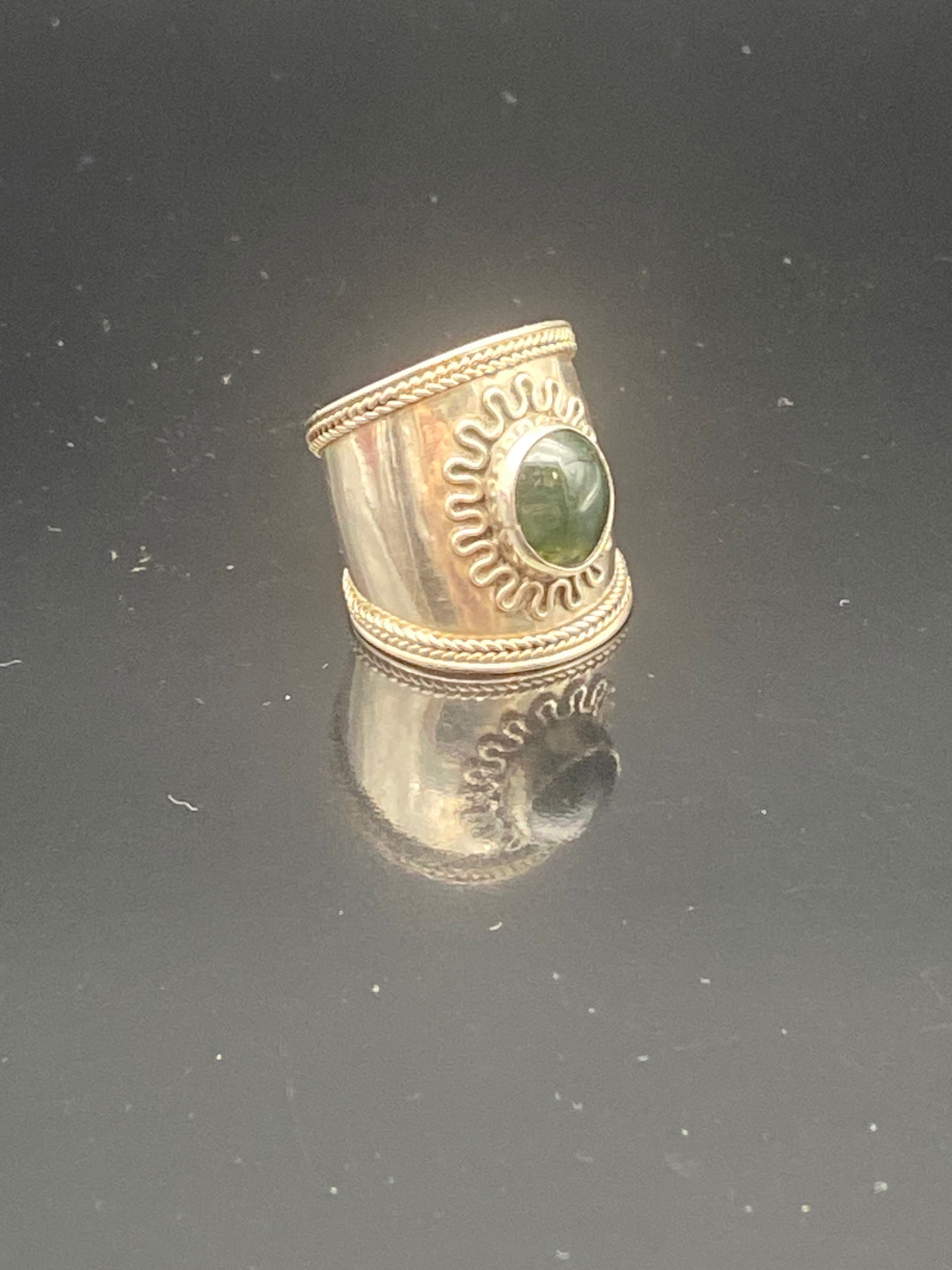 Vintage Sterling Silver Wide Band Ring with Green Stone (1 of 5)