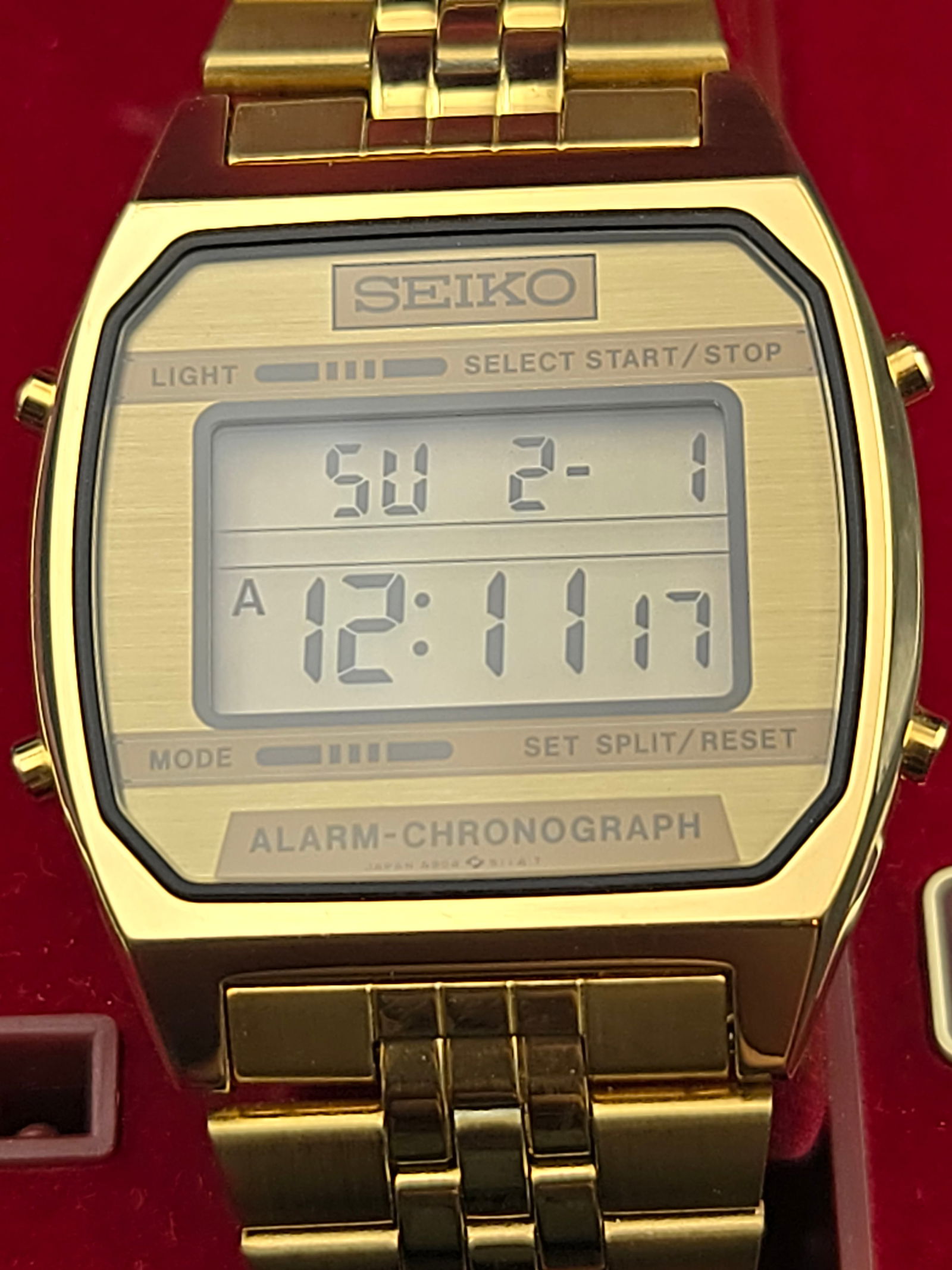 1980s Seiko A904-5199 Gold-Tone Digital Alarm Chronograph 36mm Watch, Never Worn, Box & Papers (1 of 10)