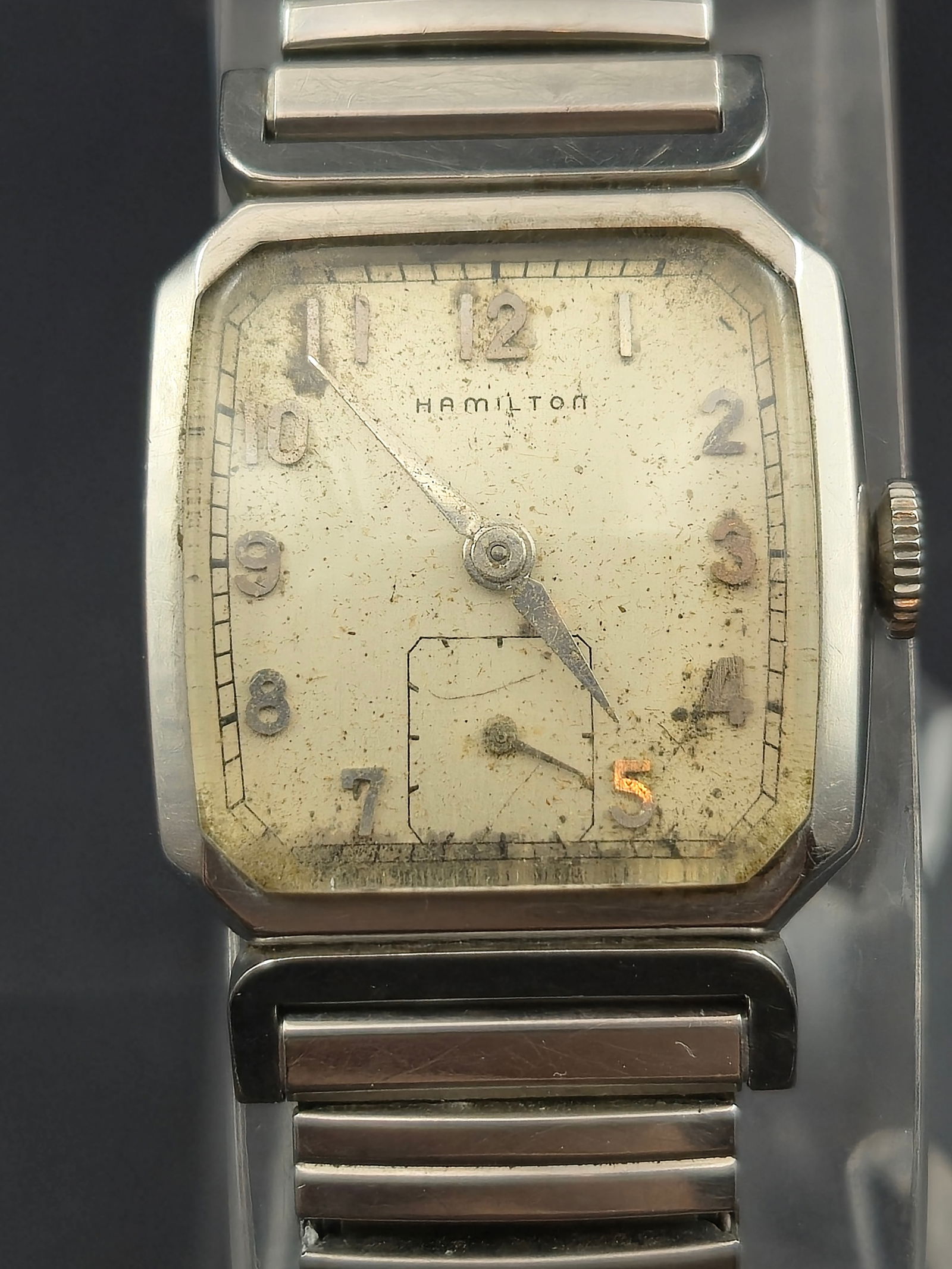 1948 Hamilton Raymon 29mm Stainless Steel Wristwatch, Cal. 747 17J Manual, Running: Offered is a 1948 Hamilton Raymon men’s wristwatch housed in a 29mm stainless steel case, inside stamped “Hamilton W. Co., Lancaster, PA, S071139, S&W.” The Raymon is a mid-century rectangul
