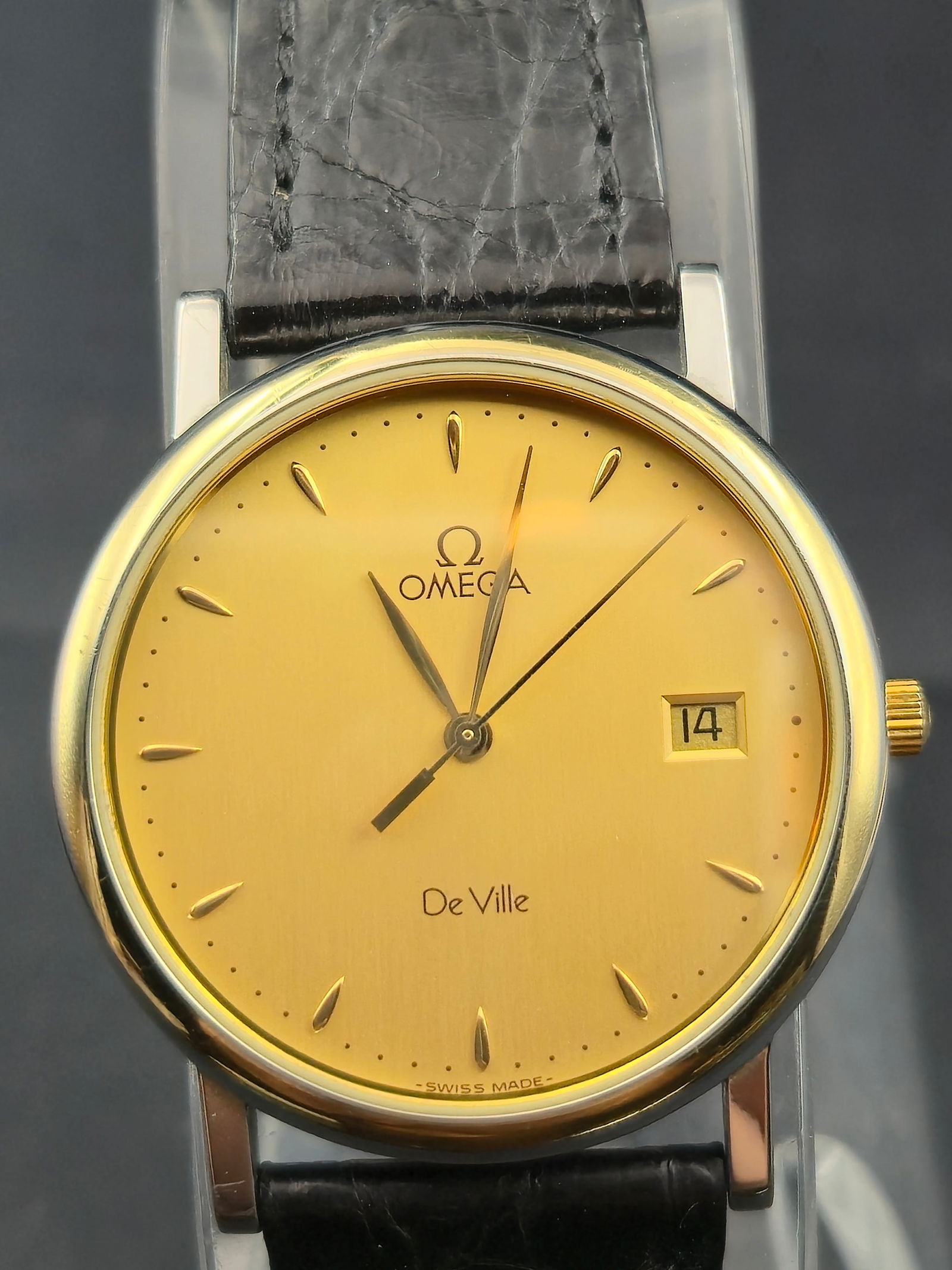 1990s Omega De Ville Quartz Ref. 196.2430 34mm Gold Dial w/ Original Strap & Buckle Running (1 of 10)