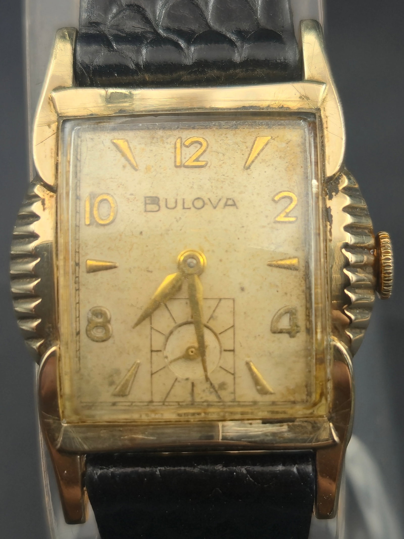 1958 Bulova 10K RGP Bezel Men’s 29mm Wristwatch w/ 11AC Movement: Vintage 1958 Bulova men’s wristwatch featuring a 10K rolled gold plate bezel with stainless steel back, engraved “Stanley Buchtom, Dec. 25th 1958.” Caseback stamped Bulova L8 (date code for