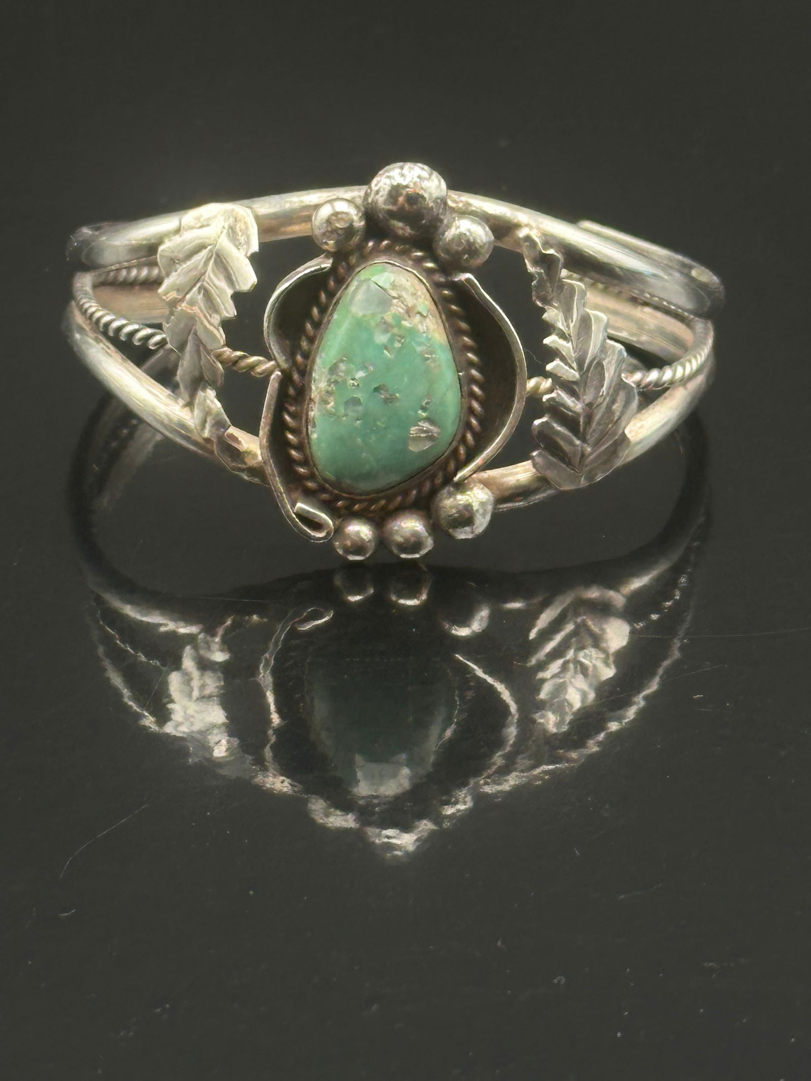 Vintage Navajo Sterling Silver & Turquoise Cuff Bracelet – 35.2g (1 of 7)