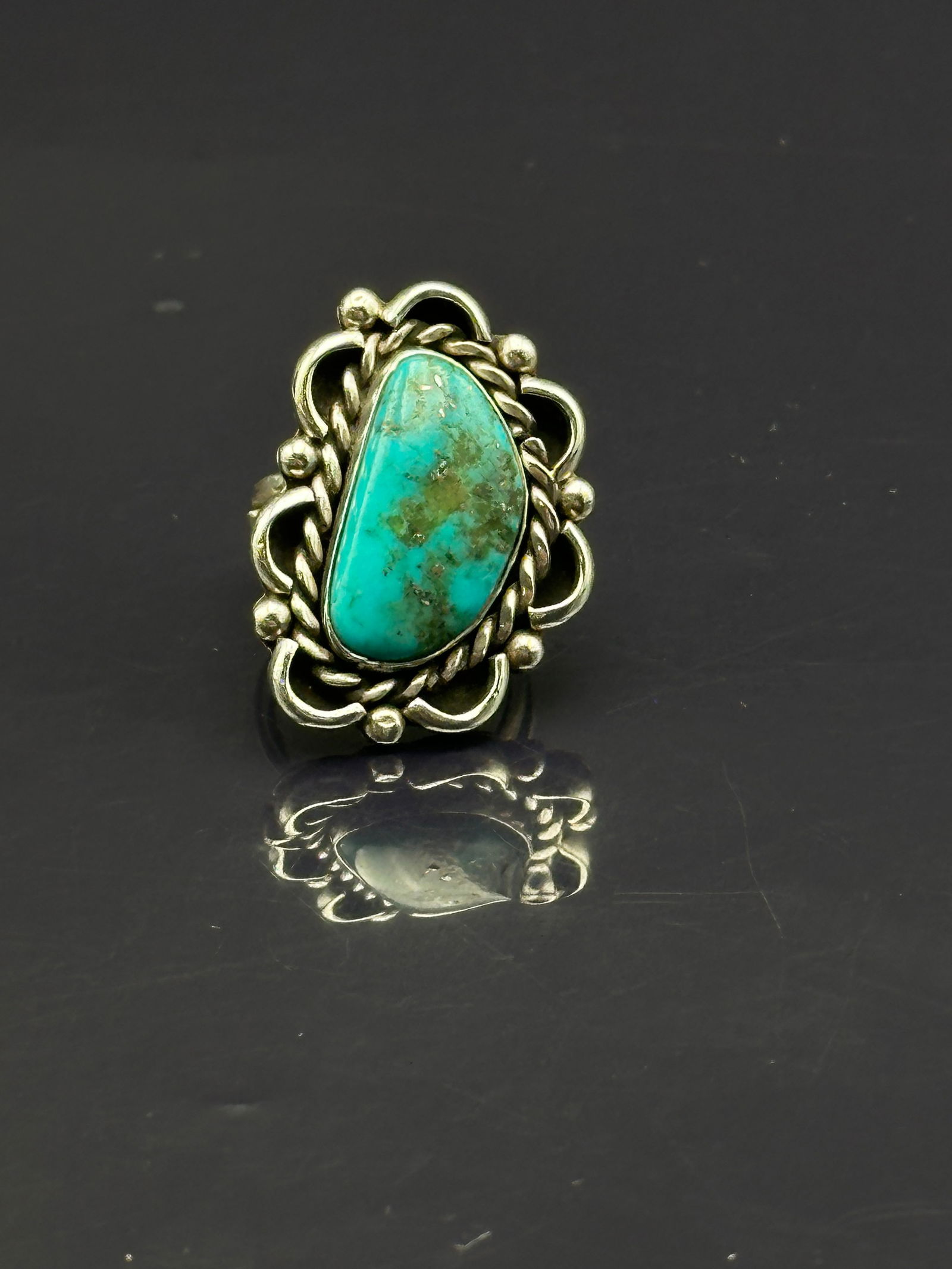 Vintage Navajo-Style Silver Ring with Large Turquoise Cabochon, Size 5.75 (1 of 6)
