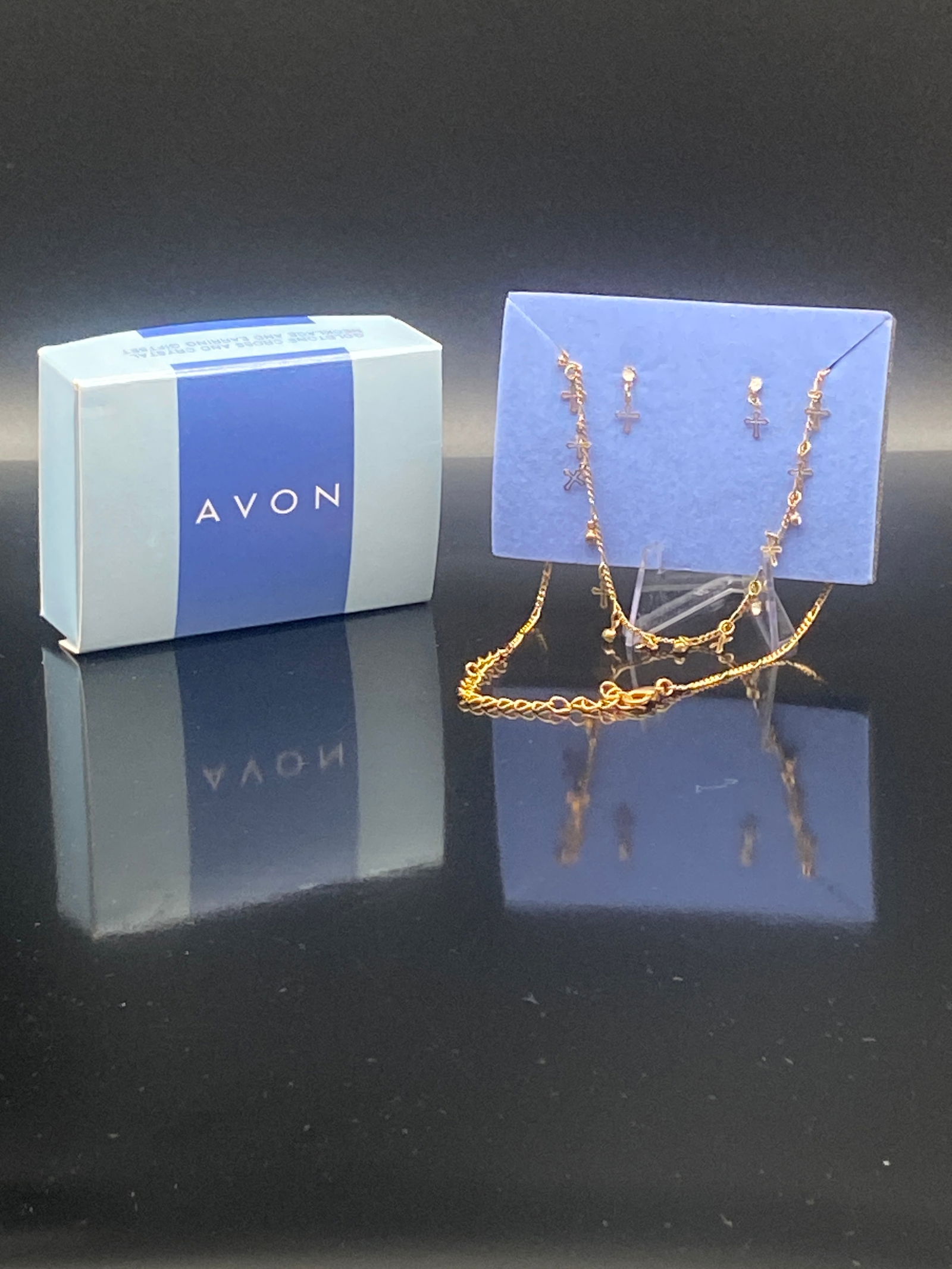 Vintage Avon Gold-Tone Star & Cross Charm Necklace with Matching Earrings – Original Box (1 of 7)
