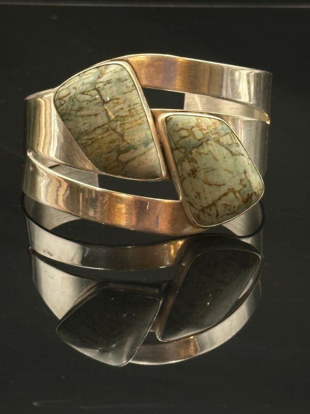 Vintage Sterling Silver Cuff Bracelet with Large Green Jasper Stone (1 of 11)