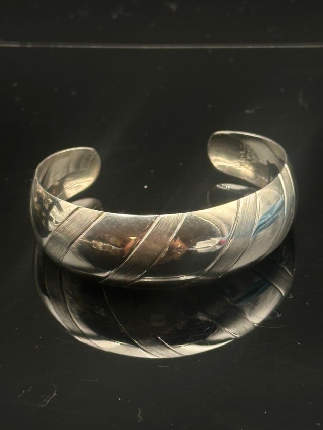 Vintage Taxco Mexican Sterling Silver Wide Cuff Bracelet – TB-153 (1 of 8)