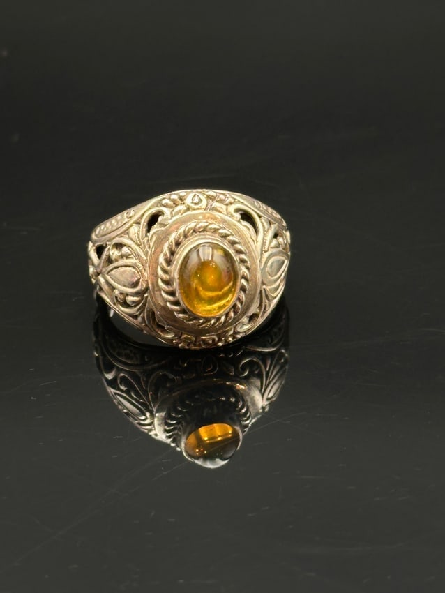 Vintage Sterling Silver Filigree Ring with Yellow Amber Cabochon (1 of 7)